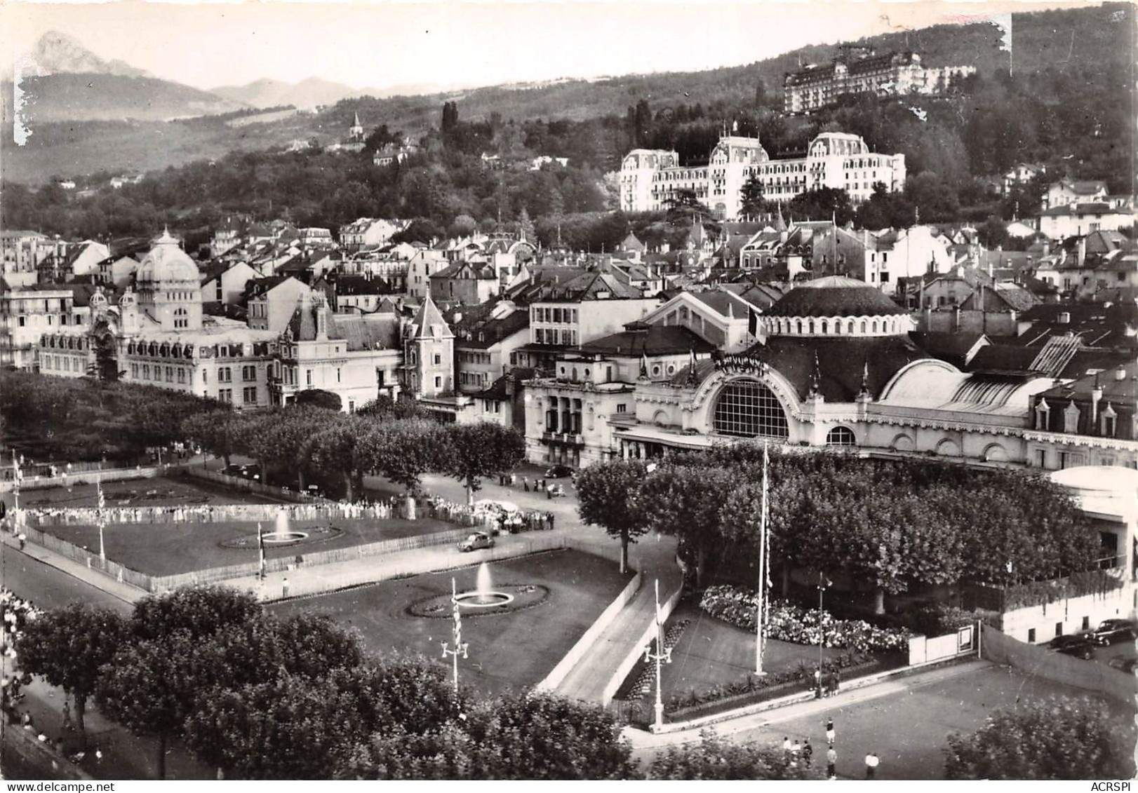 EVIAN LES BAINS Le Casino Et Ses Jardins En Second Plan Les Hotels Splendid Et Royal 1(scan Recto-verso) MA2153 - Evian-les-Bains