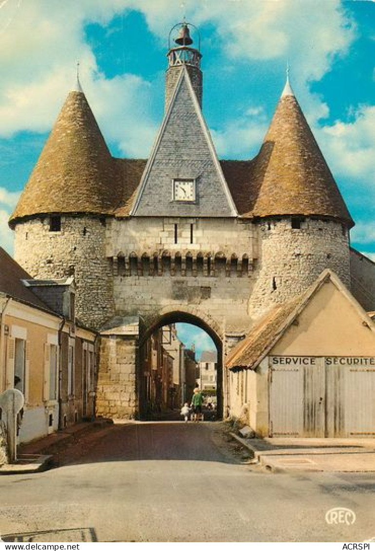 DEOLS CHATEAUROUX  Le Beffroi Rue De L'horloge    19   (scan Recto-verso)MA2168Bis - Chateauroux