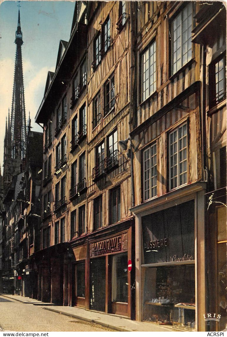 ROUEN La Fleche De La Cathedrale Et Les Facades De La Rue Du Gros Horloge 23(scan Recto-verso) MA2158 - Rouen