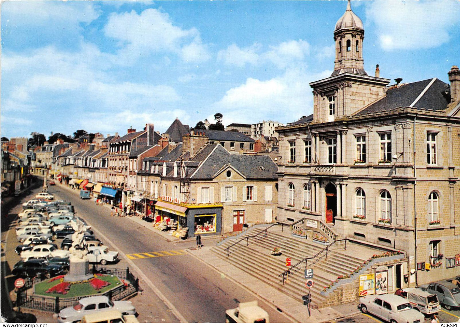 VILLEDIEU LES POELES L Hotel De Ville Et La Place De La Republique 12(scan Recto-verso) MA2176 - Villedieu