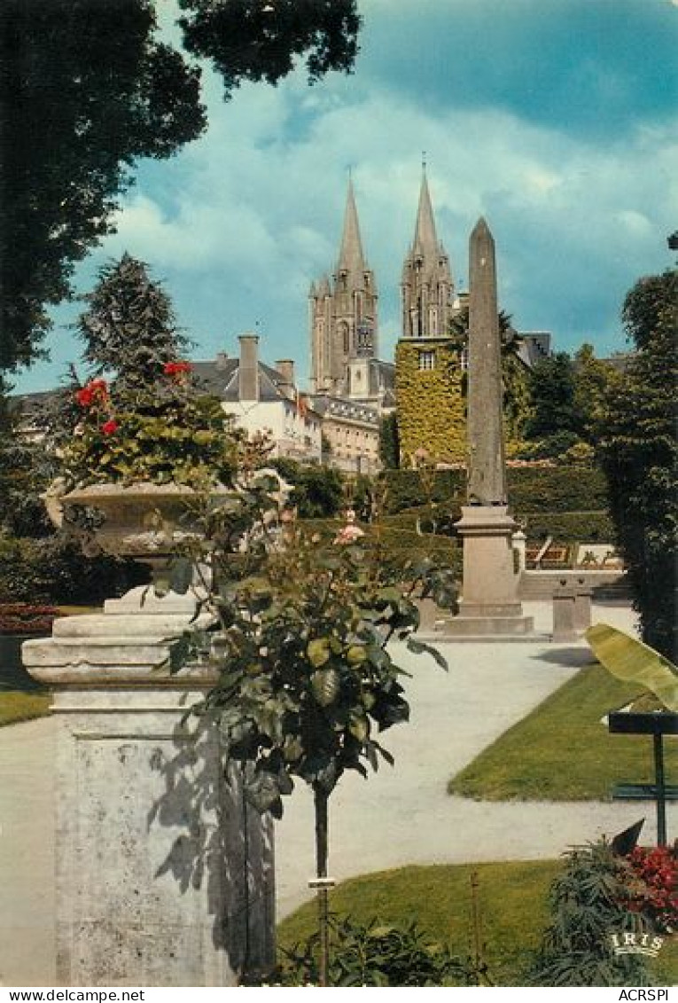 COUTANCES  La Cathedrale Vue Des Jardins Publics  29   (scan Recto-verso)MA2171Bis - Coutances