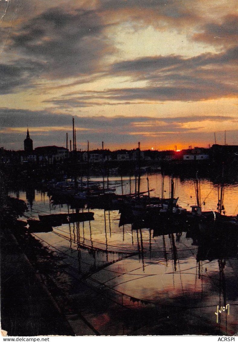 LES SABLES D OLONNE Coucher De Soleil Sur Le Port 9(scan Recto-verso) MA2170 - Sables D'Olonne