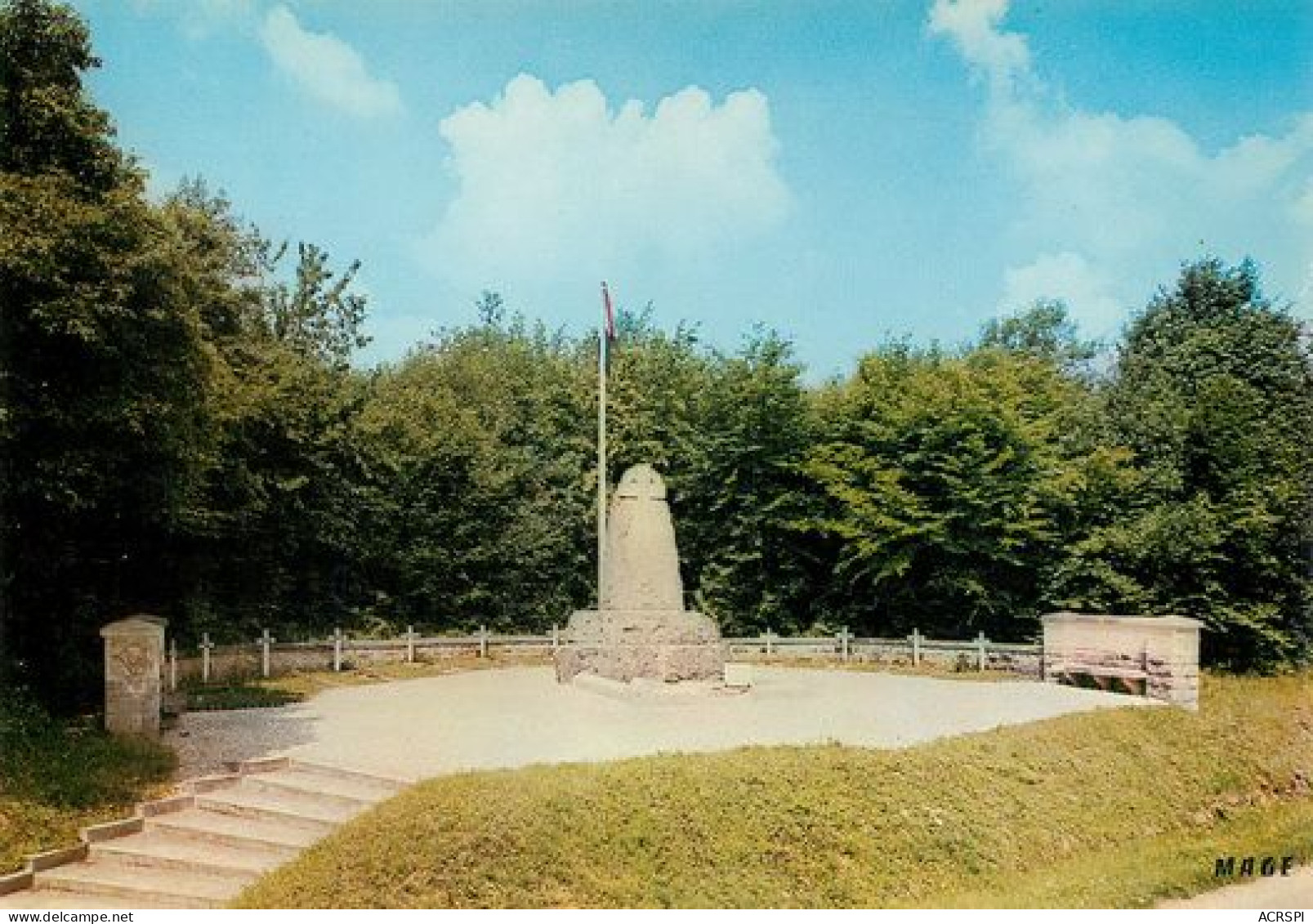 VERDUN  Bois Des Caures Monument Du Colonel Driant  3   (scan Recto-verso)MA2178Bis - Verdun