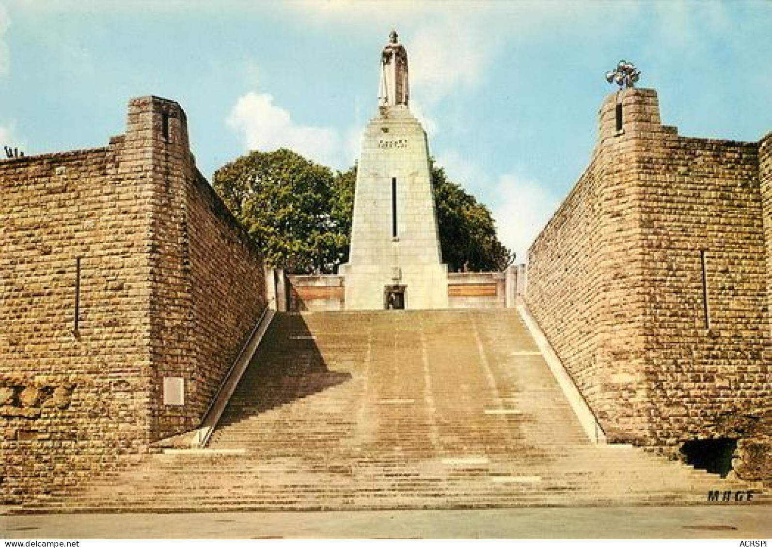 VERDUN  Monument De La Victoire  9   (scan Recto-verso)MA2178Bis - Verdun