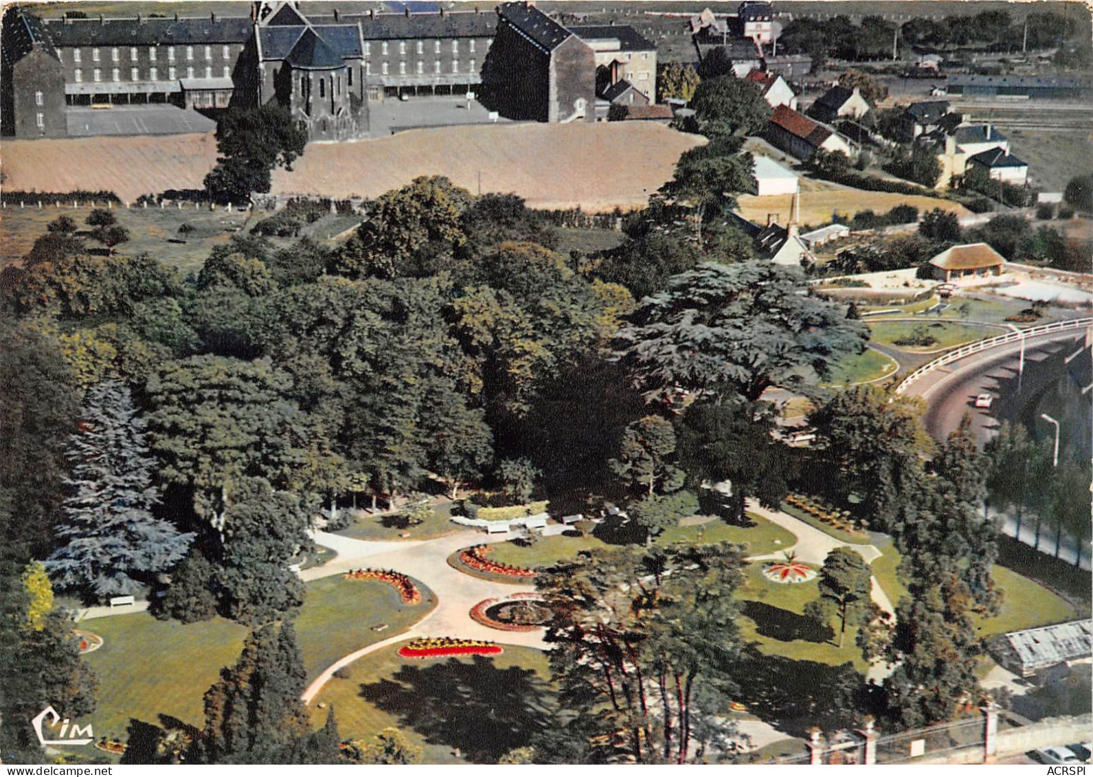 AVRANCHES Vue Generale Aerienne Du Jardin Public Et De L Institut Notre Dame 5(scan Recto-verso) MA2195 - Avranches