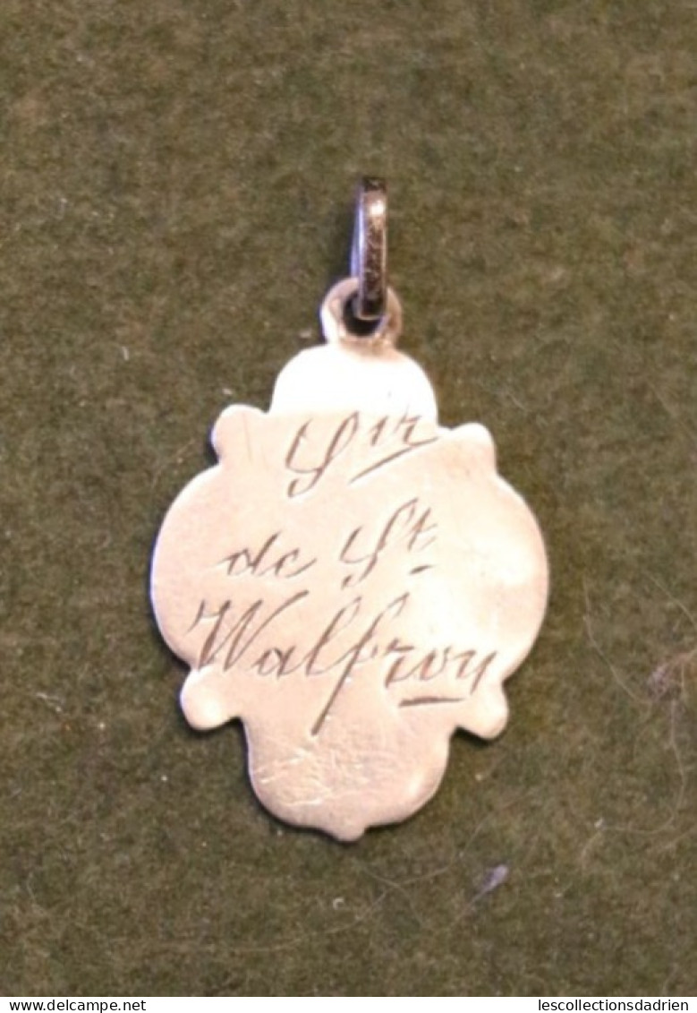 Médaille Religieuse En Argent Saint Walfroy  - Silver Religious Medal  Souvenir - Religion & Esotérisme