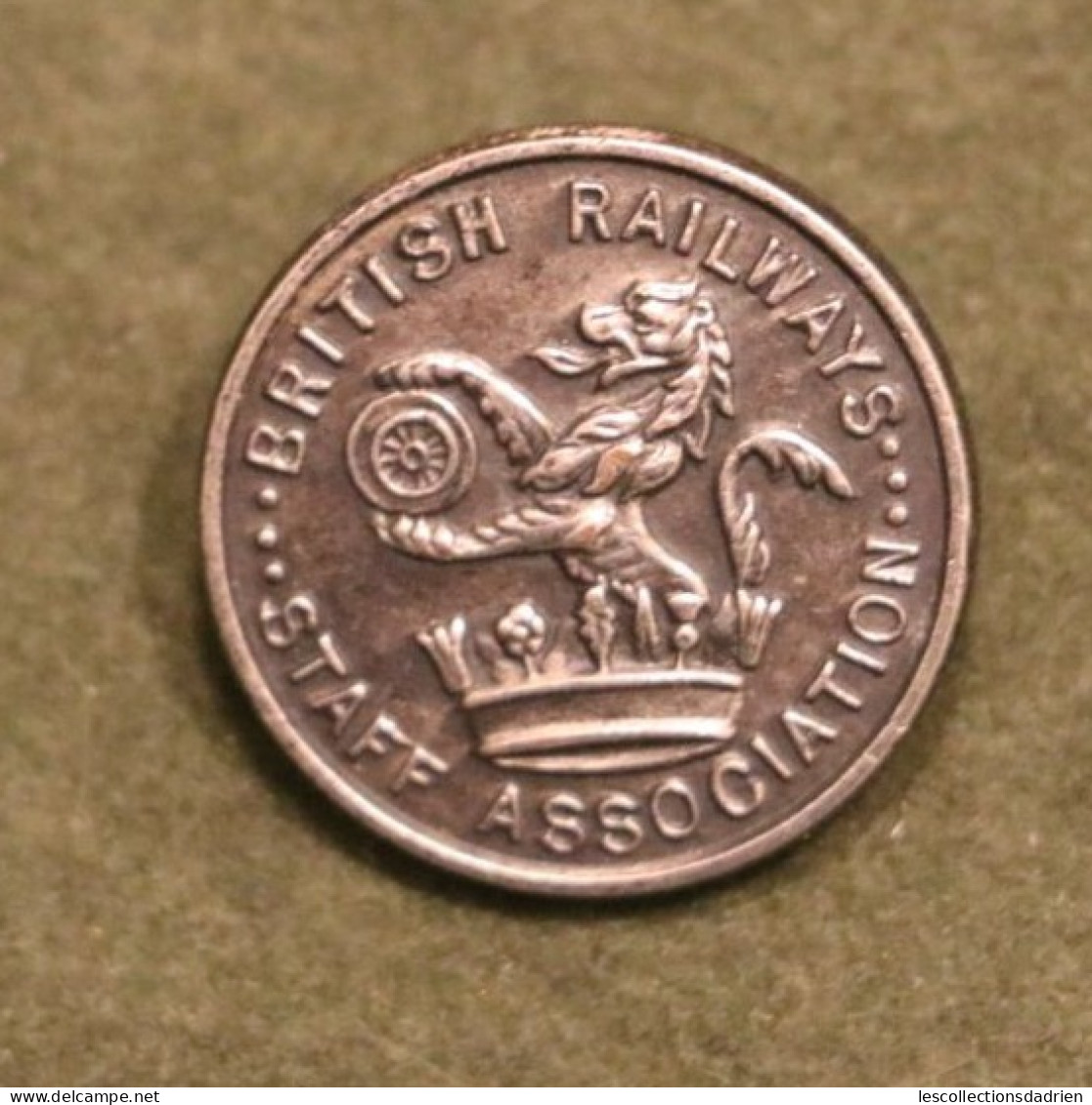 Insigne Broche British Railways Staff Association - Badge Pin Brooch - Train - Chemin De Fer