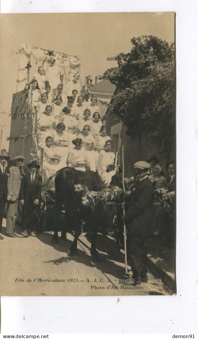 CARTE PHOTO - AMBOISE /- Grande Fête De L'Horticulture Août 1923 - Char Grec - Photo Massoteau - - Amboise