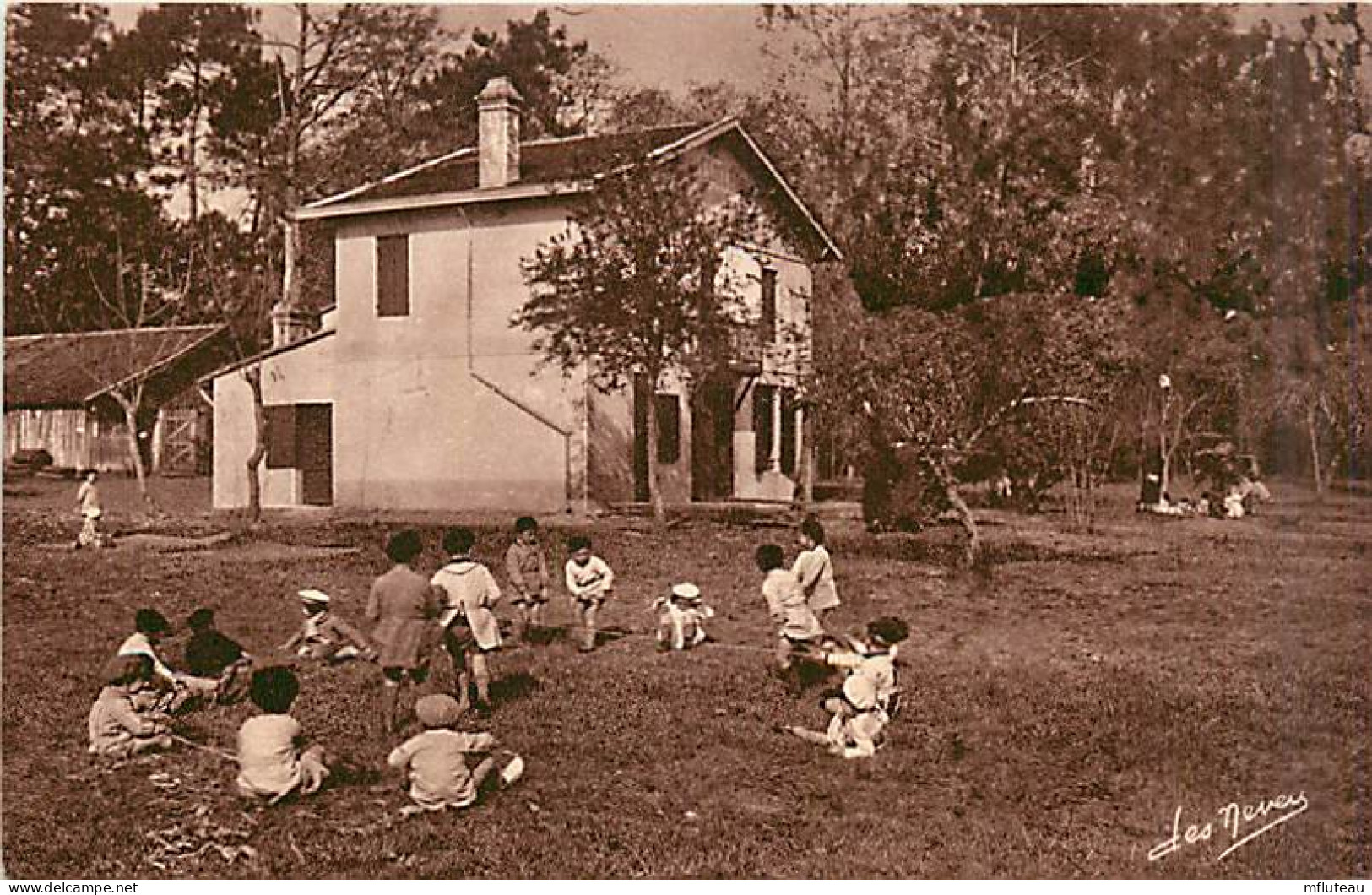 33* LE BOURDILLAT Pupilles Ecole Publique         MA90,1089 - Autres & Non Classés