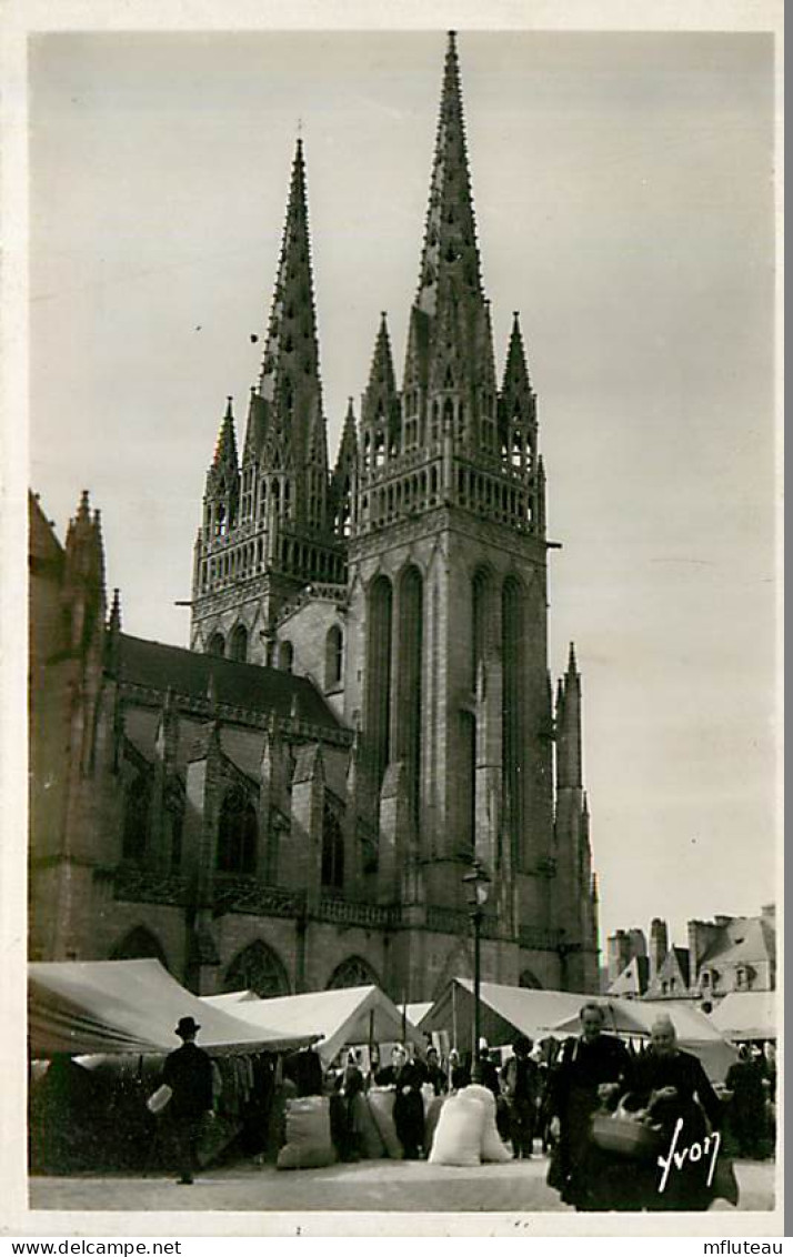 29* QUIMPER Cathedrale      (CPSM Petit Format)      MA90,0803 - Quimper