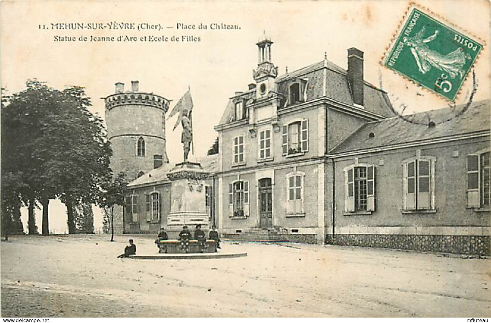 18* MEHUN SUR YEVRE  Pl Chateau                  MA91-0363 - Mehun-sur-Yèvre