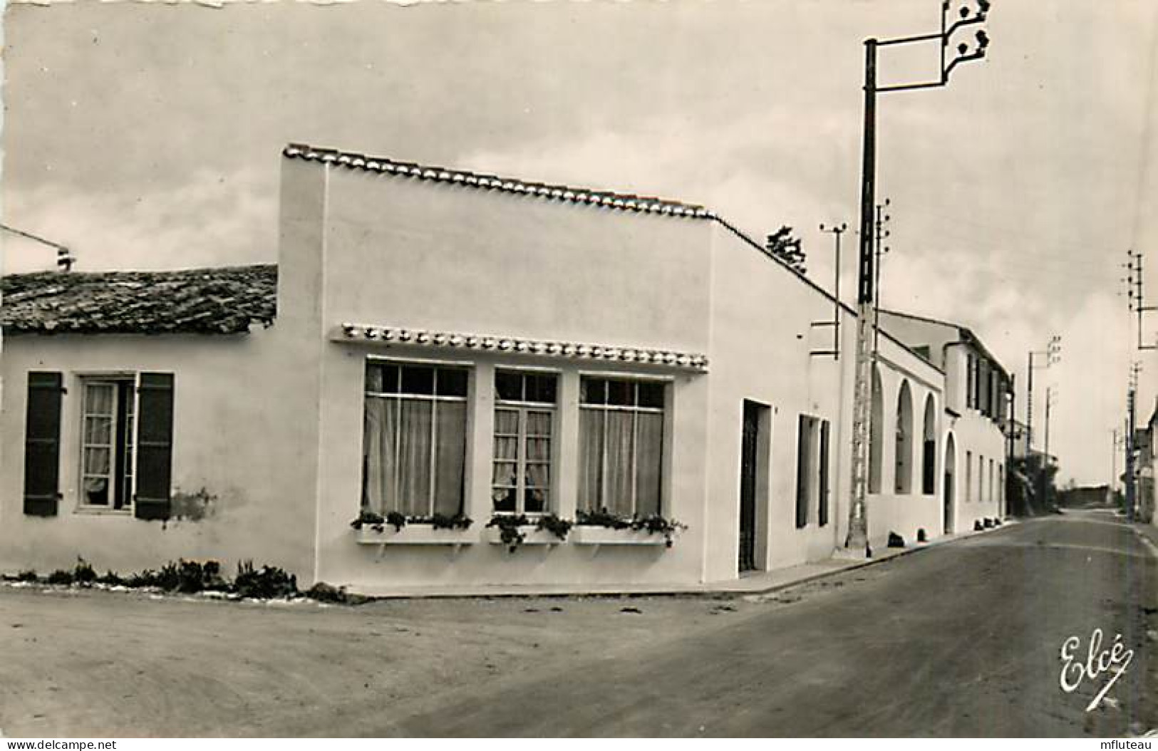 17* ILE DE RE  Maison Des Enfants  CPSM (petit Format)                 MA91-0254 - Ile De Ré