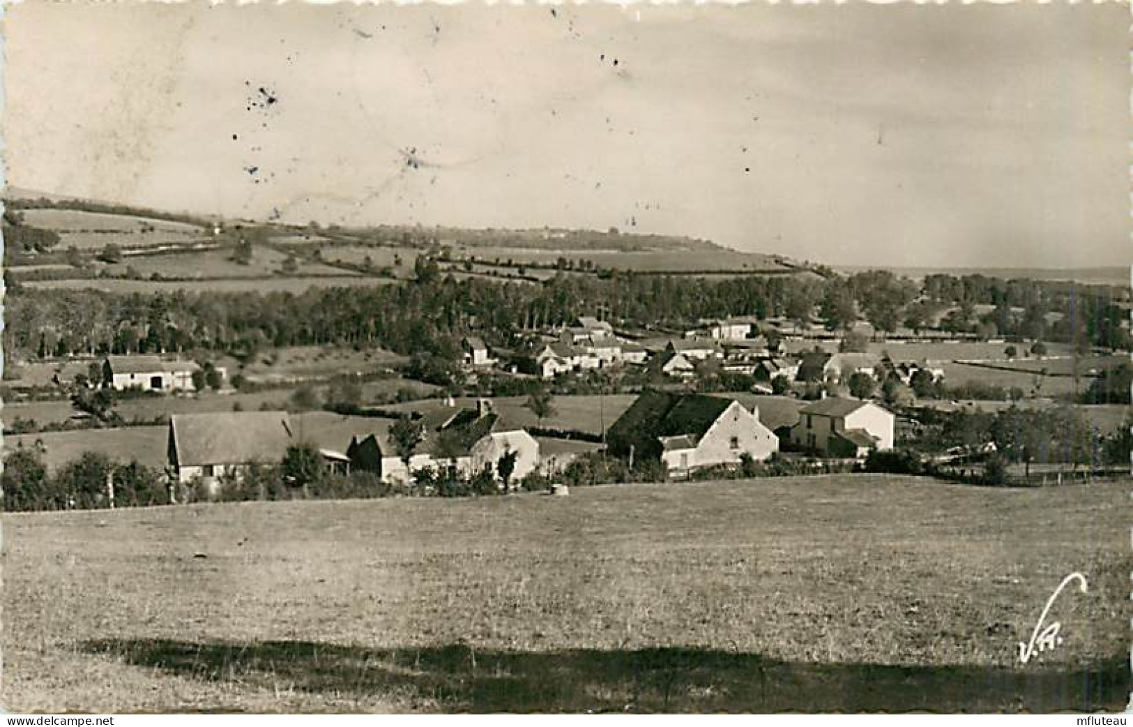 21* POUILLY EN AUXOIS   Rus Basses    CPSM (petit Format)            MA91-0619 - Autres & Non Classés