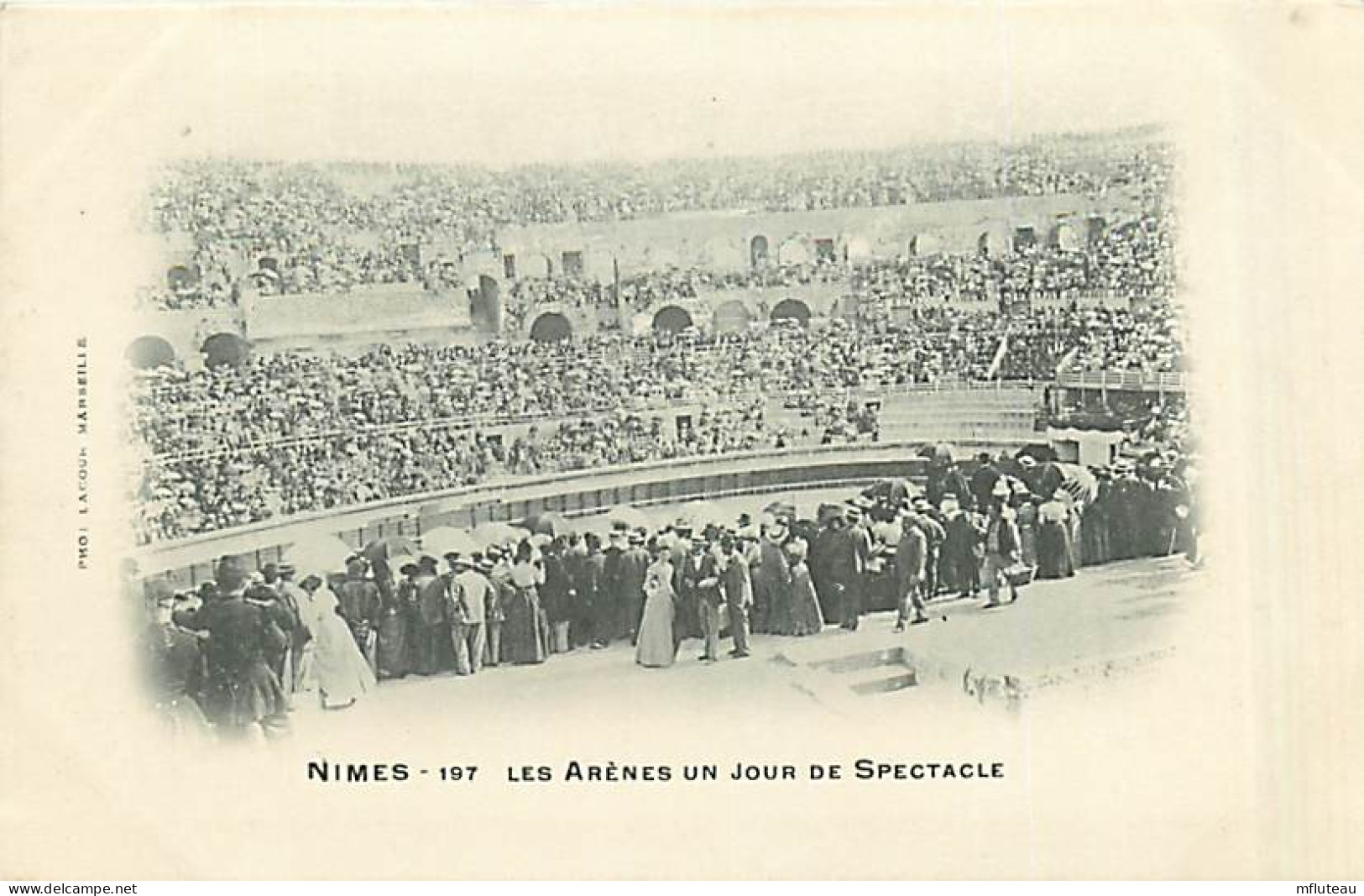 30* NIMES Arenes     MA92,0724 - Nîmes