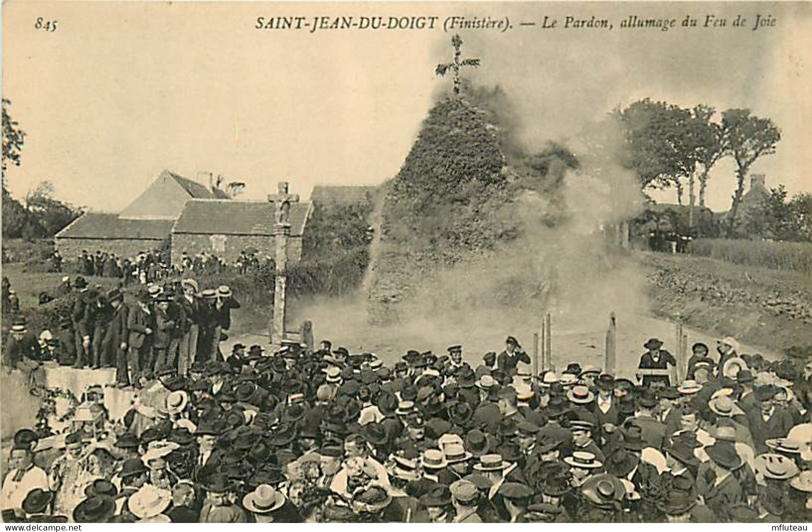 29* ST JEAN DU DOIGT  Pardon  Feu De Joie    MA92,0286 - Saint-Jean-du-Doigt