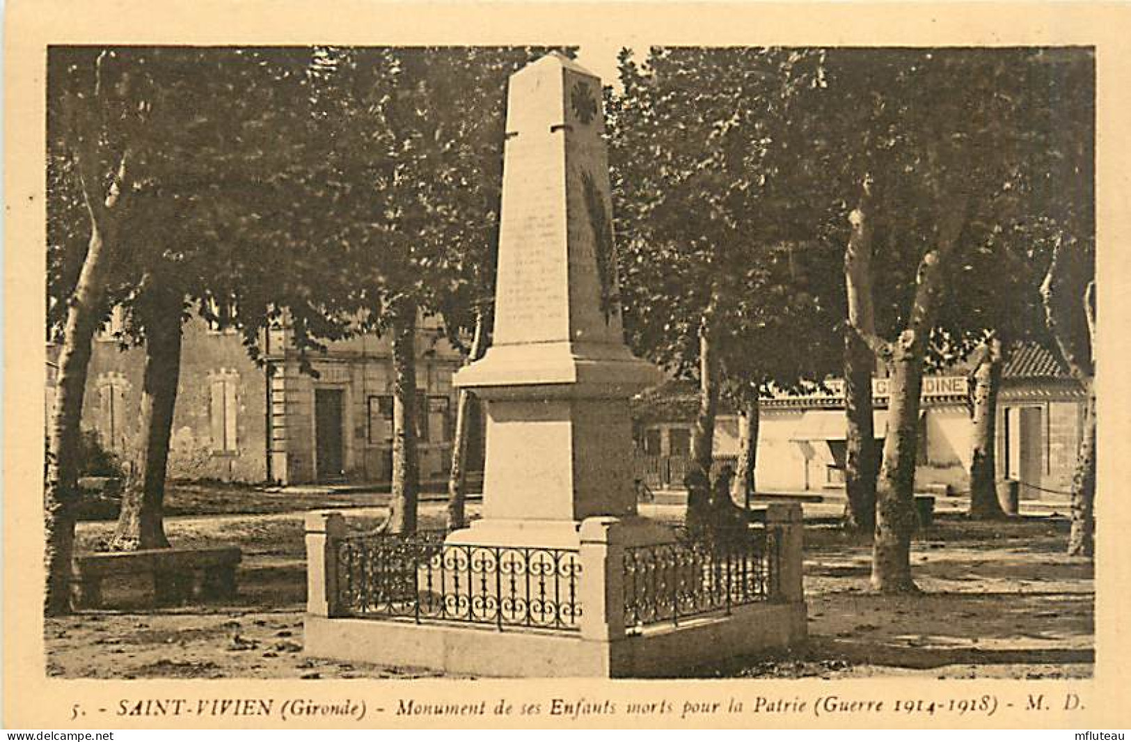 33* ST VIVIEN  Monument Aux Morts     MA92,0952 - Sonstige & Ohne Zuordnung