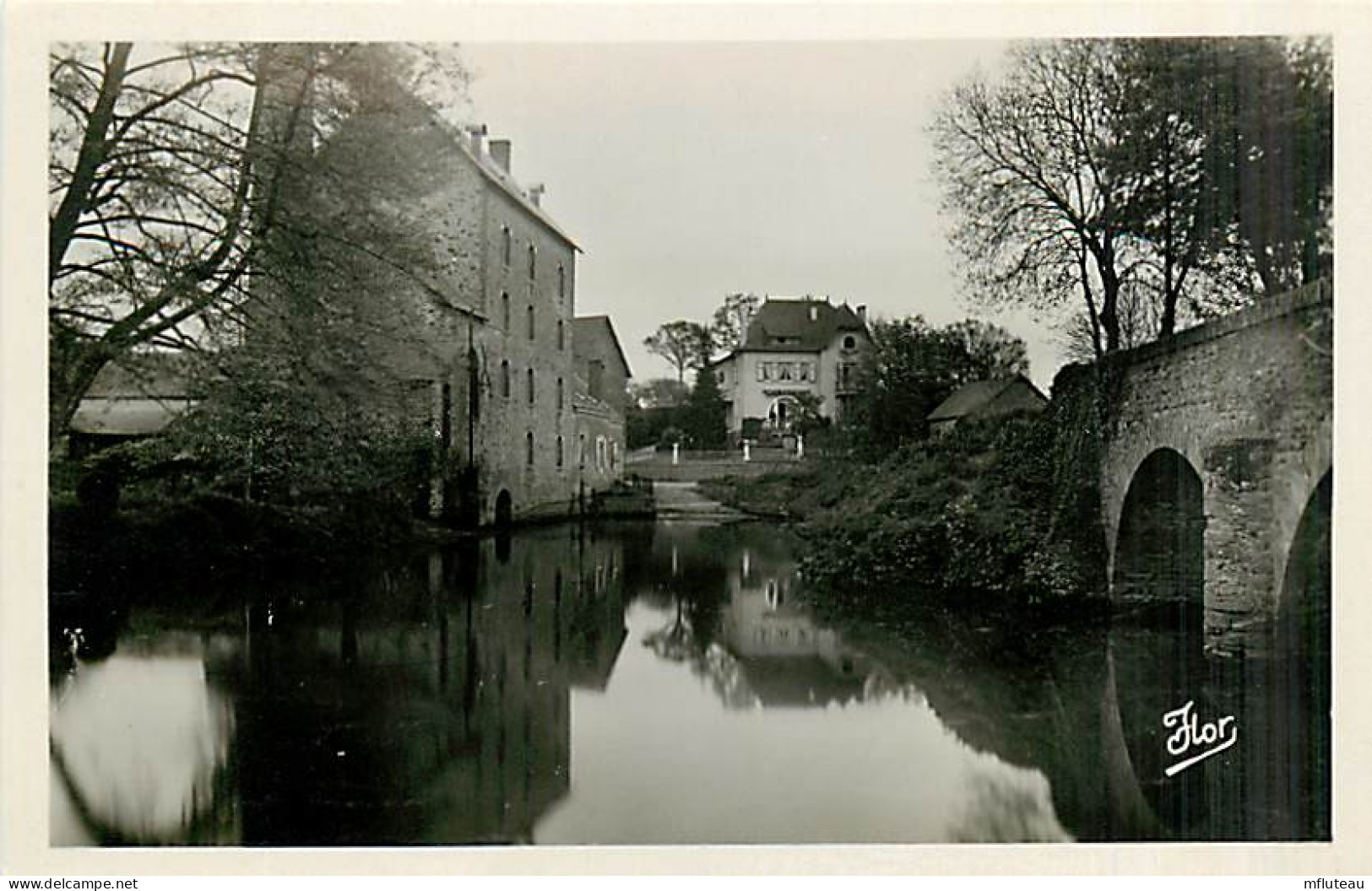 53* CRAON  Moulin Du Verger   CPSM (petit Format)                MA93,1024 - Craon