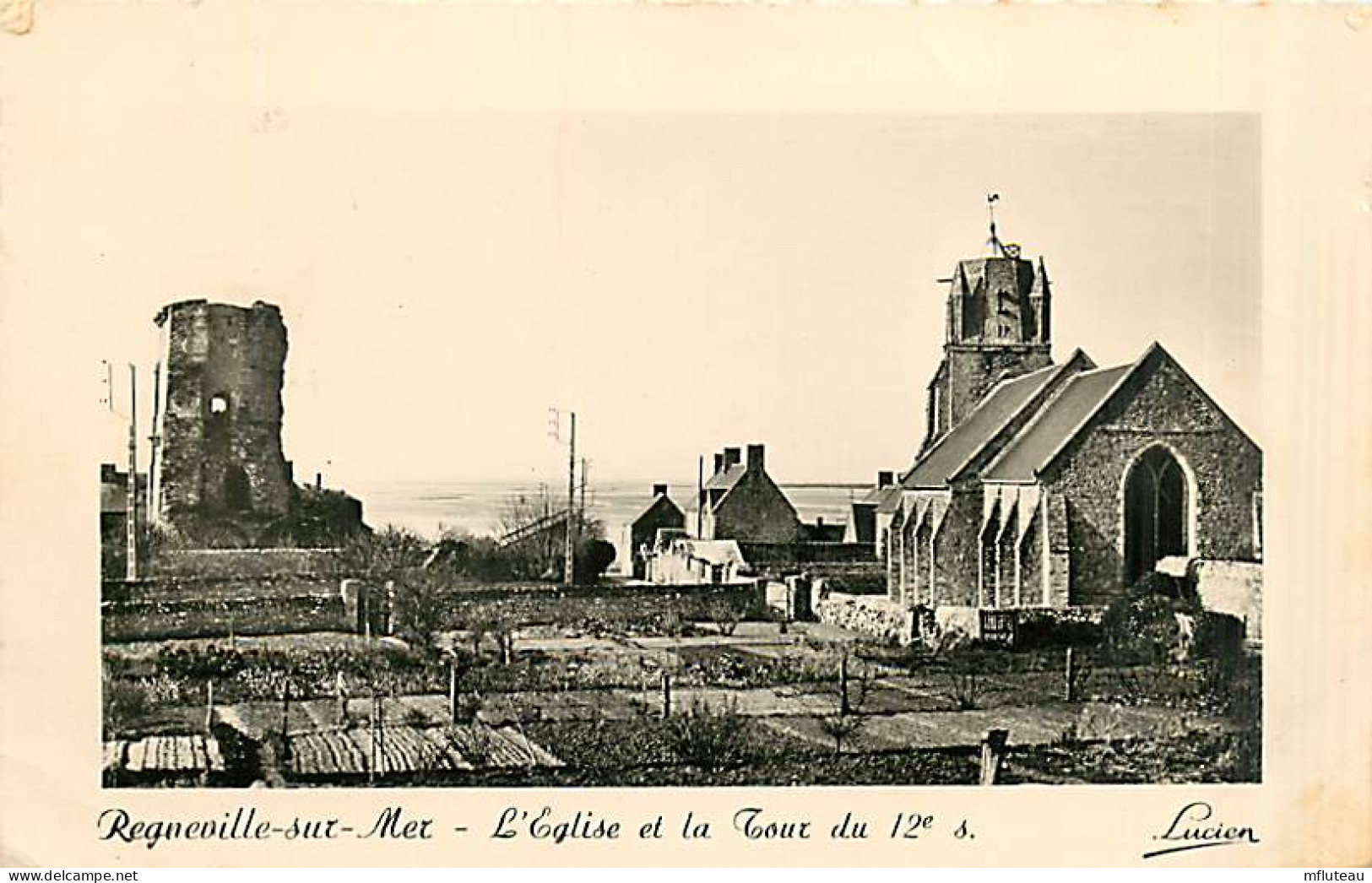 50* REGNEVILLE SUR MER  Eglise  CPSM (petit Format)              MA93,0765 - Autres & Non Classés