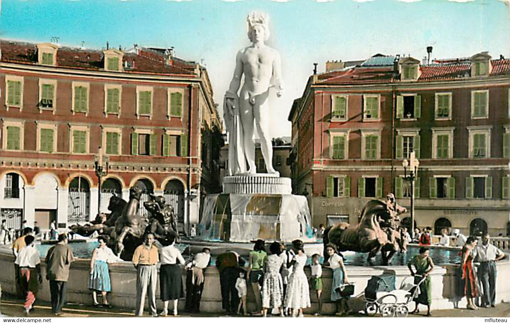 06* NICE Place Massena  CPSM(petit Format)            MA94,0517 - Sonstige & Ohne Zuordnung