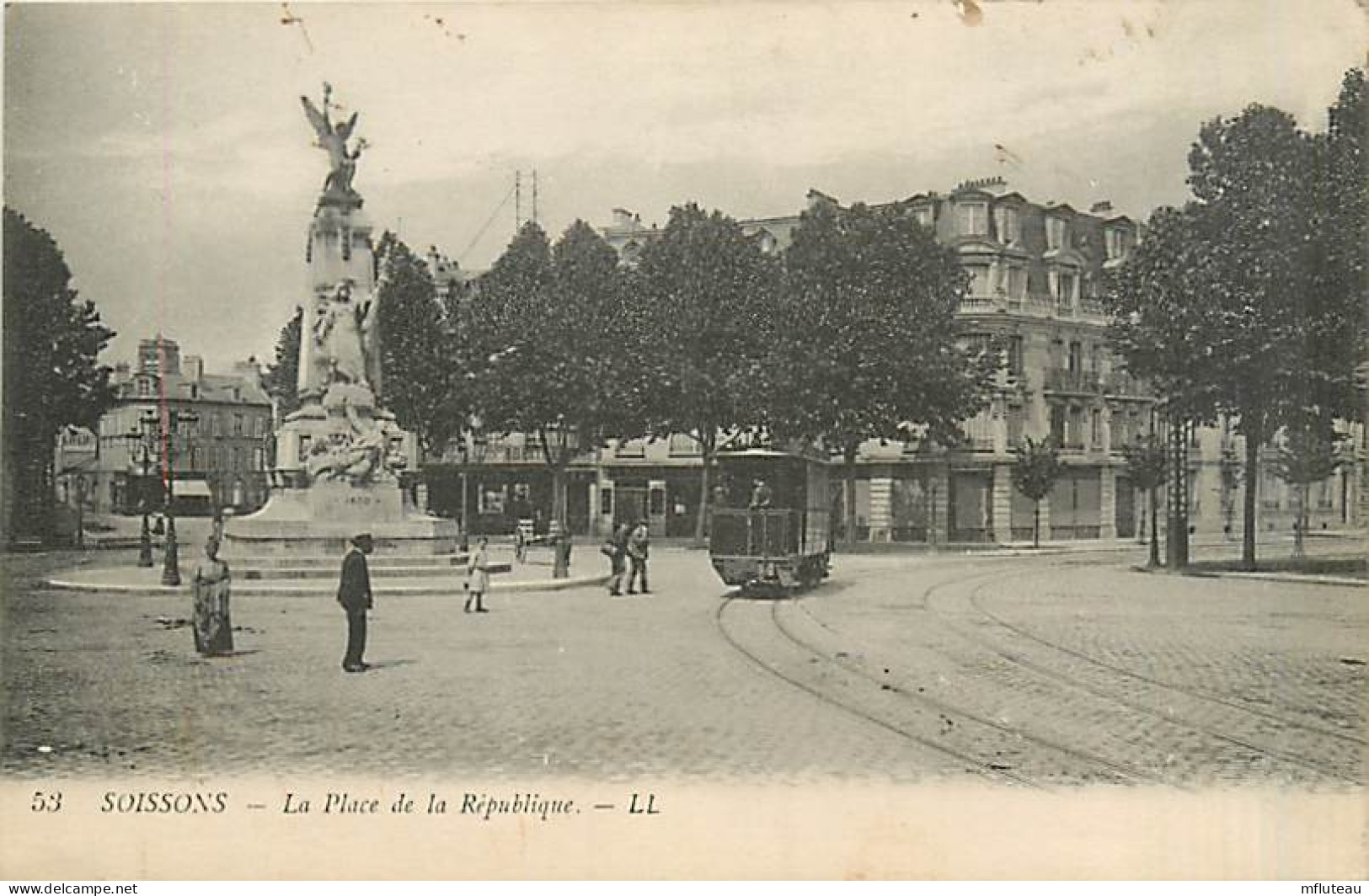 02* SOISSONS  Place De La Republique        MA94,0058 - Soissons