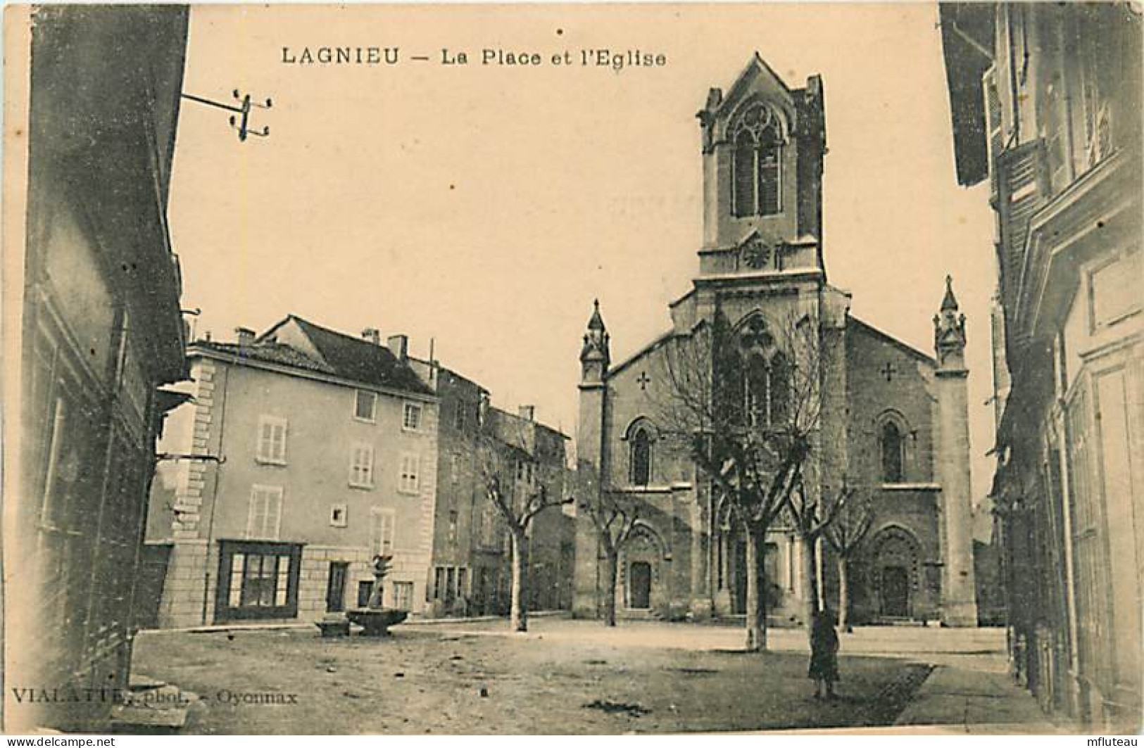 01* LAGNIEU  Place Eglise                 MA94,0015 - Non Classificati