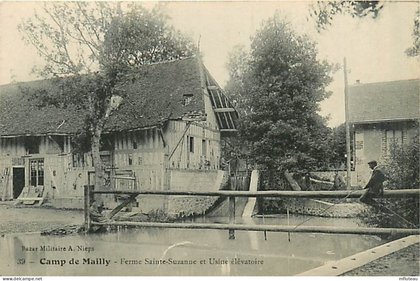 10* MAILLY CAMP   Ferme Et Usine Elevatoire                MA94,0863 - Mailly-le-Camp