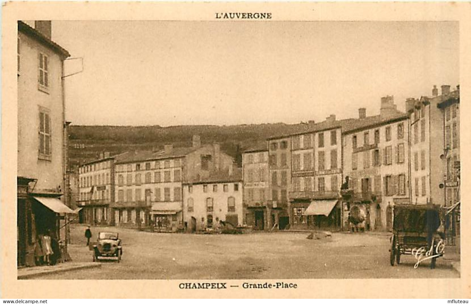 63* CHAMPEIX  Grande Place                  MA95,0307 - Autres & Non Classés