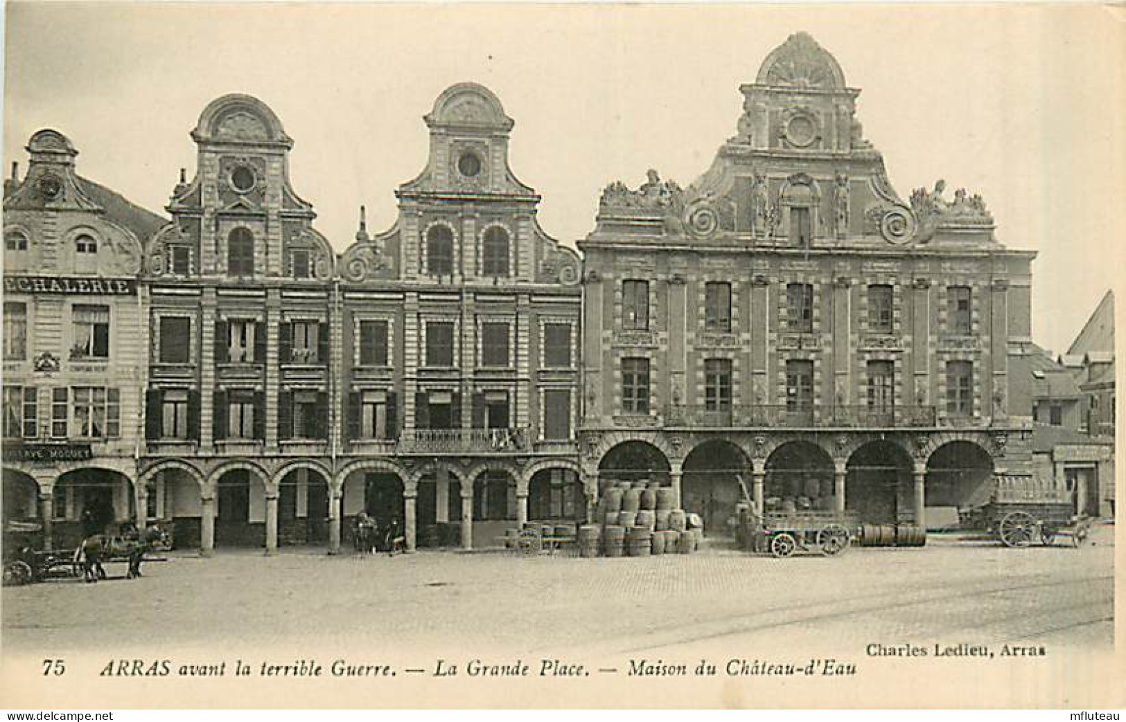 62* ARRAS  Grande Place               MA95,0145 - Arras