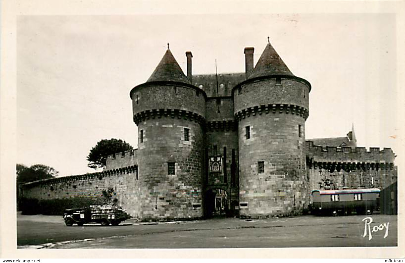 44* GUERANDE  Porte St Michel  (CPSM Petit Format)                  MA95,0064 - Guérande