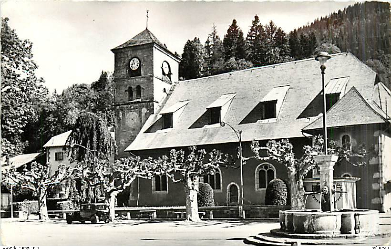 74* SAMOENS  Eglise    CPSM (petit Format)       MA96,0181 - Samoëns