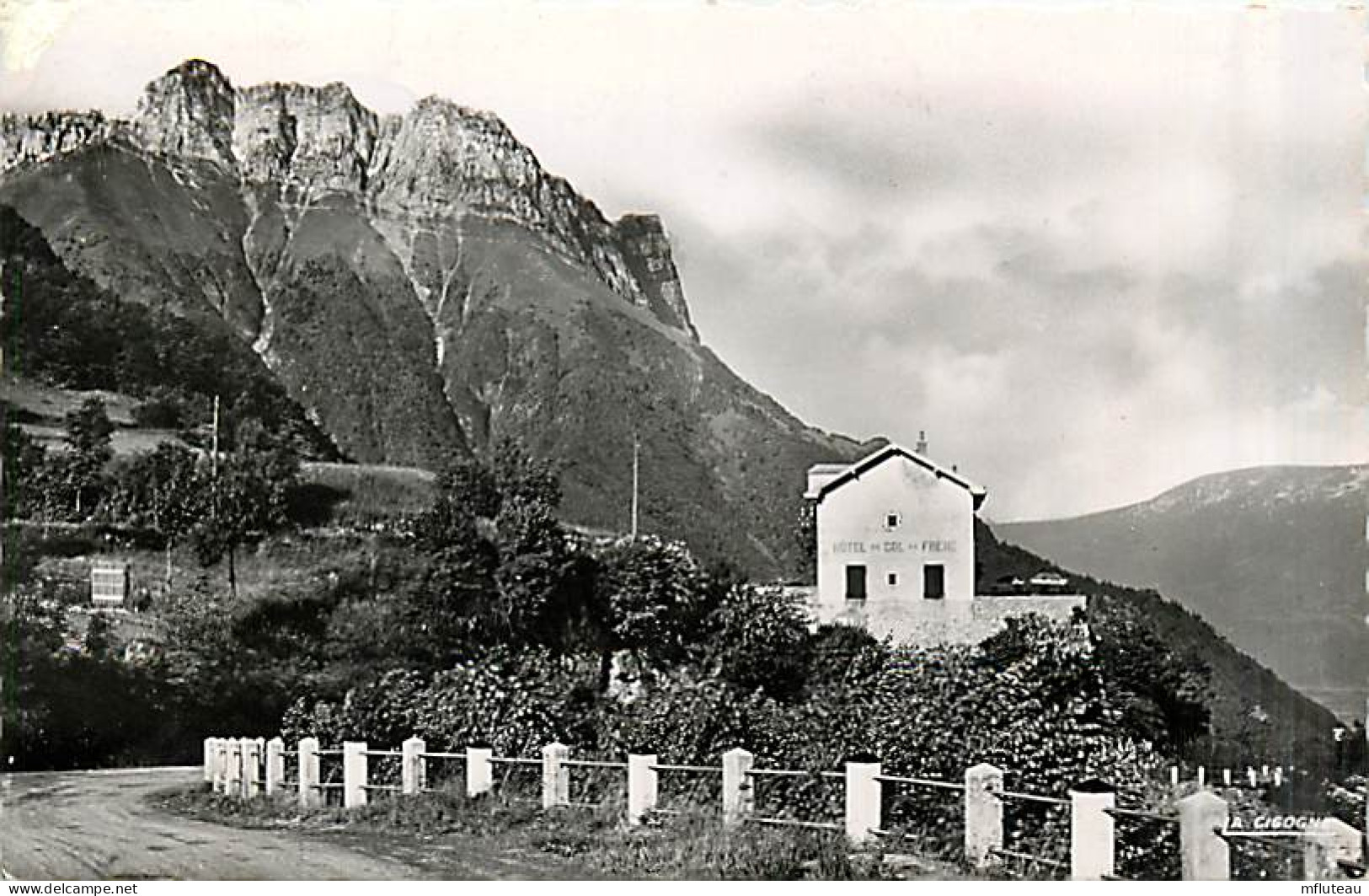 73* COL DE FRENE  Hotel  (CPSM Petit Format)                 MA95,1282 - Autres & Non Classés