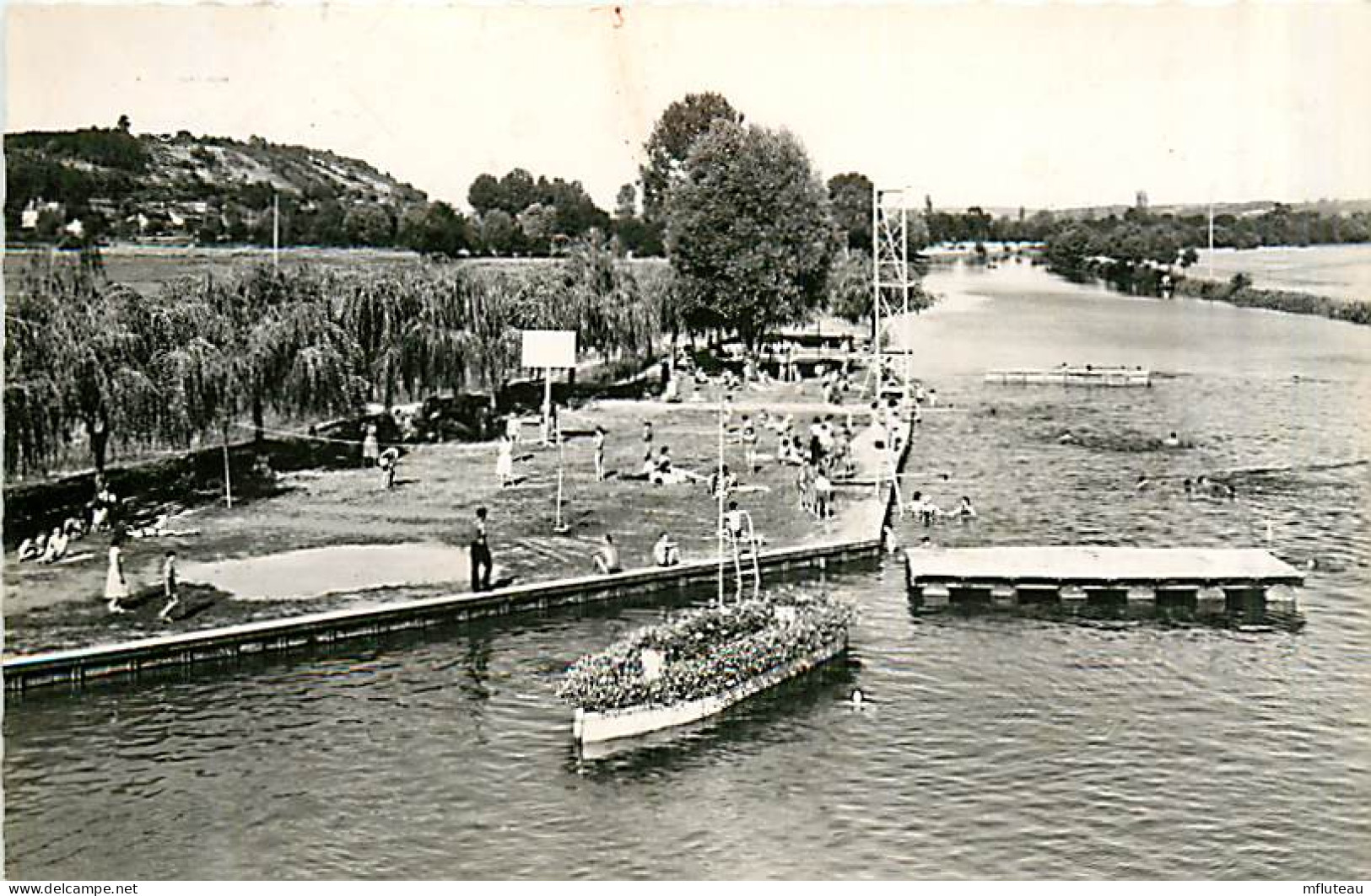 72* CHATEAU DU LOIR Piscine Des Cheminots   (CPSM Petit Format)                  MA95,1219 - Chateau Du Loir