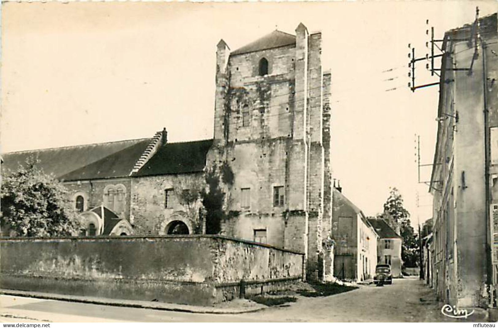 77* JOUARRE  La Tour  CPSM (petit Format)      MA96,0732 - Autres & Non Classés