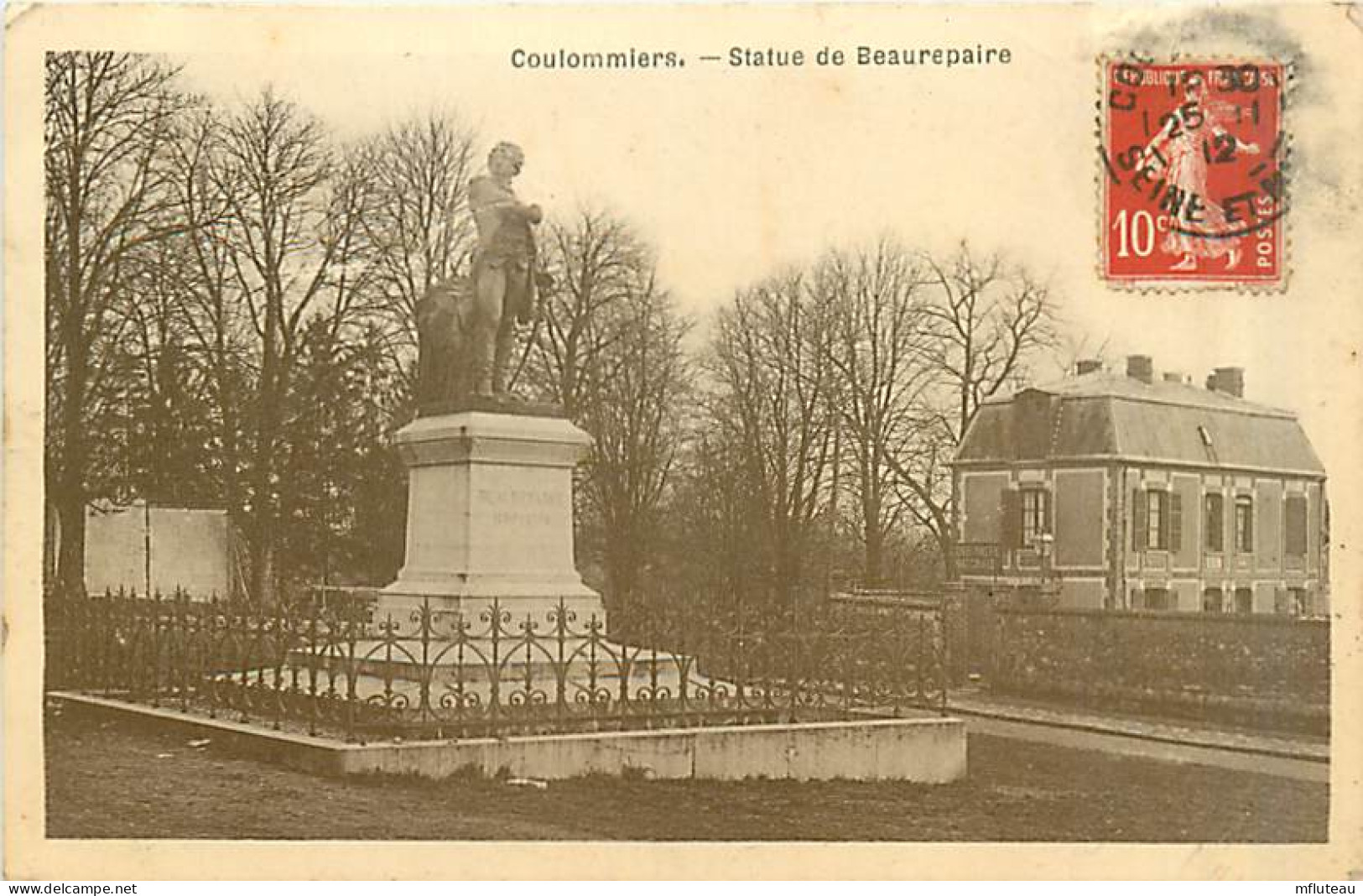 77* COULOMMIERS  Statue Beaurepaire        MA96,0628 - Coulommiers