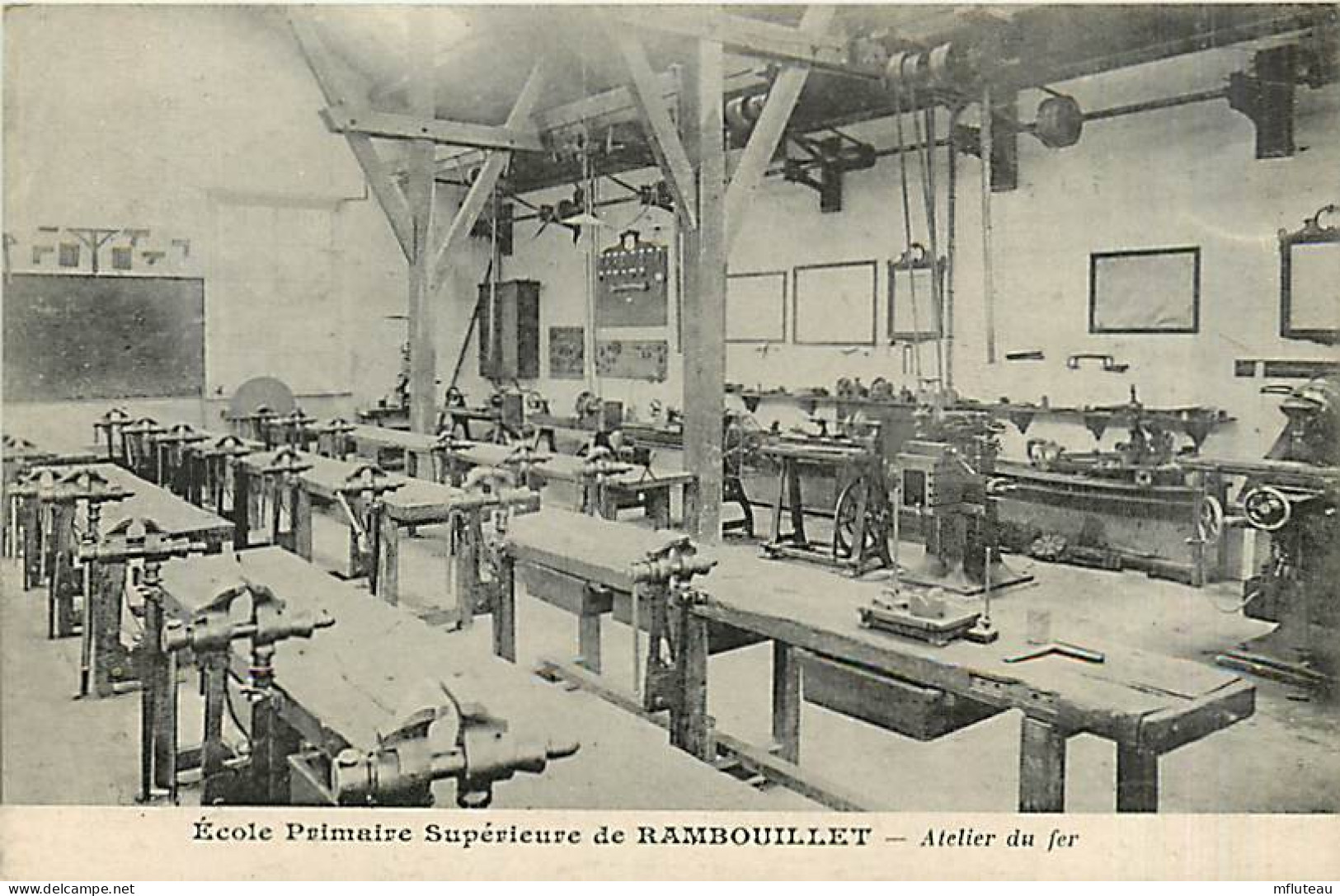 78* RAMBOUILLET Ecole  Atelier Fer      MA96,1145 - Rambouillet