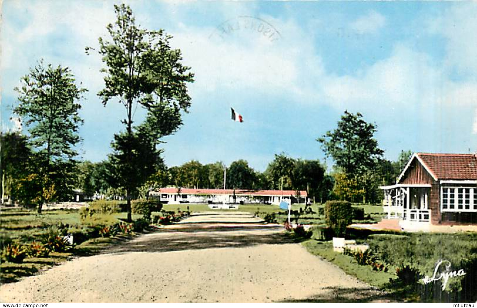 78* MAISONS LAFRITE  Camp Militaire  CPSM (petit Format)       MA96,1094 - Maisons-Laffitte