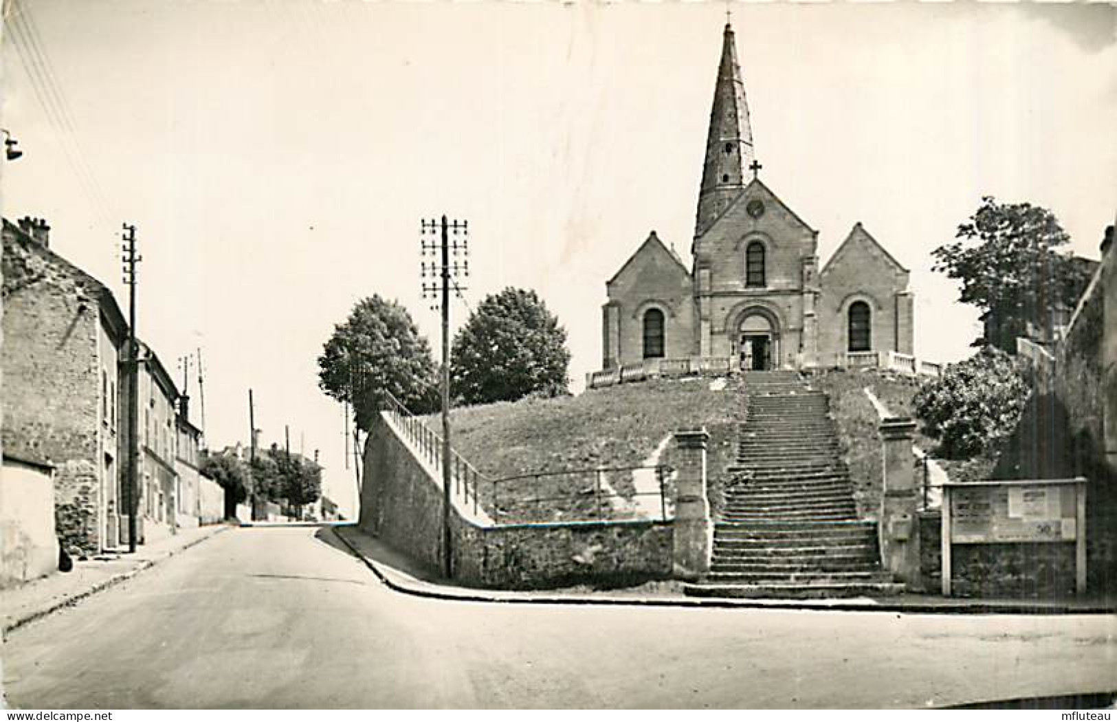 78* SARTROUVILLE  Eglise  CPSM (petit Format)       MA96,1042 - Sartrouville