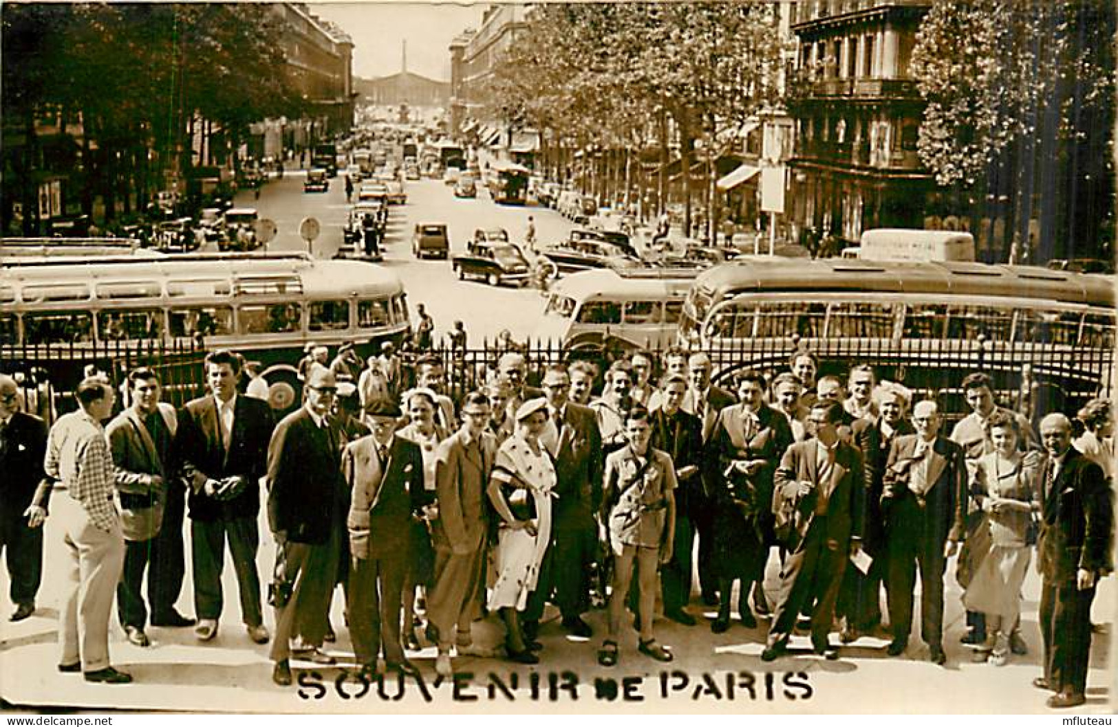 75* PARIS  Carte Photo  Touristes (1954)  MA96,0886 - Altri & Non Classificati