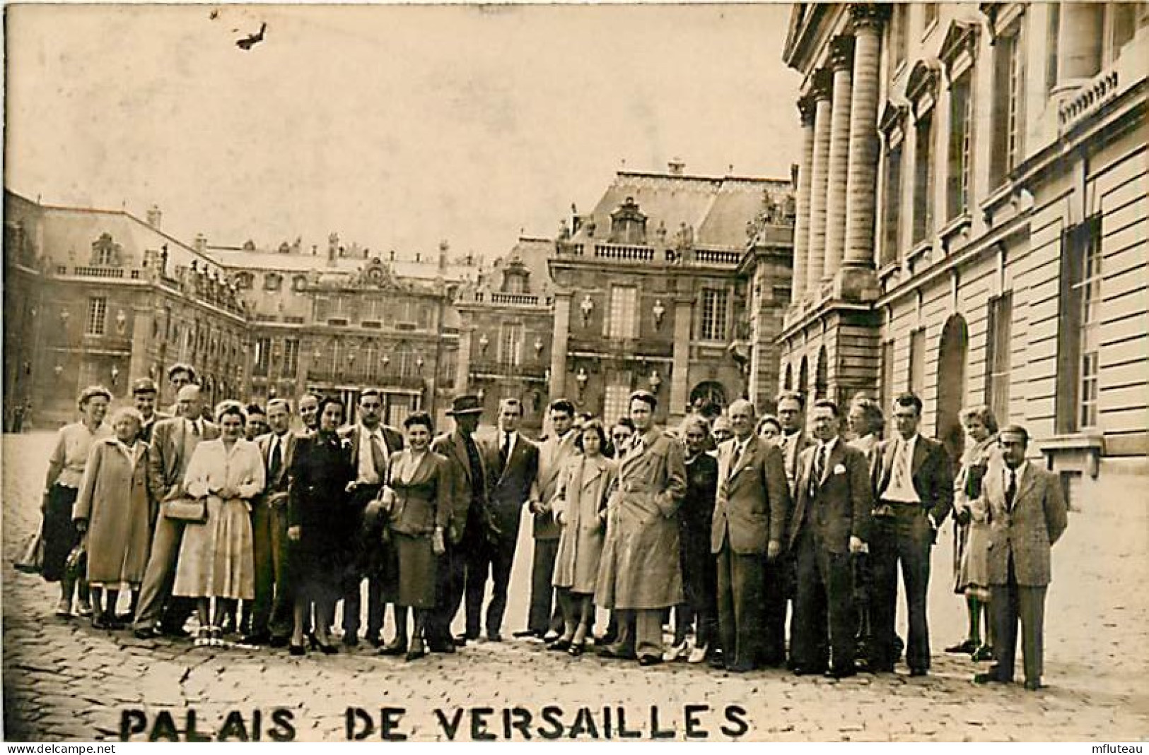 78* VERSAILLES  Carte Photo  Touristes  MA96,0874 - Versailles (Castello)
