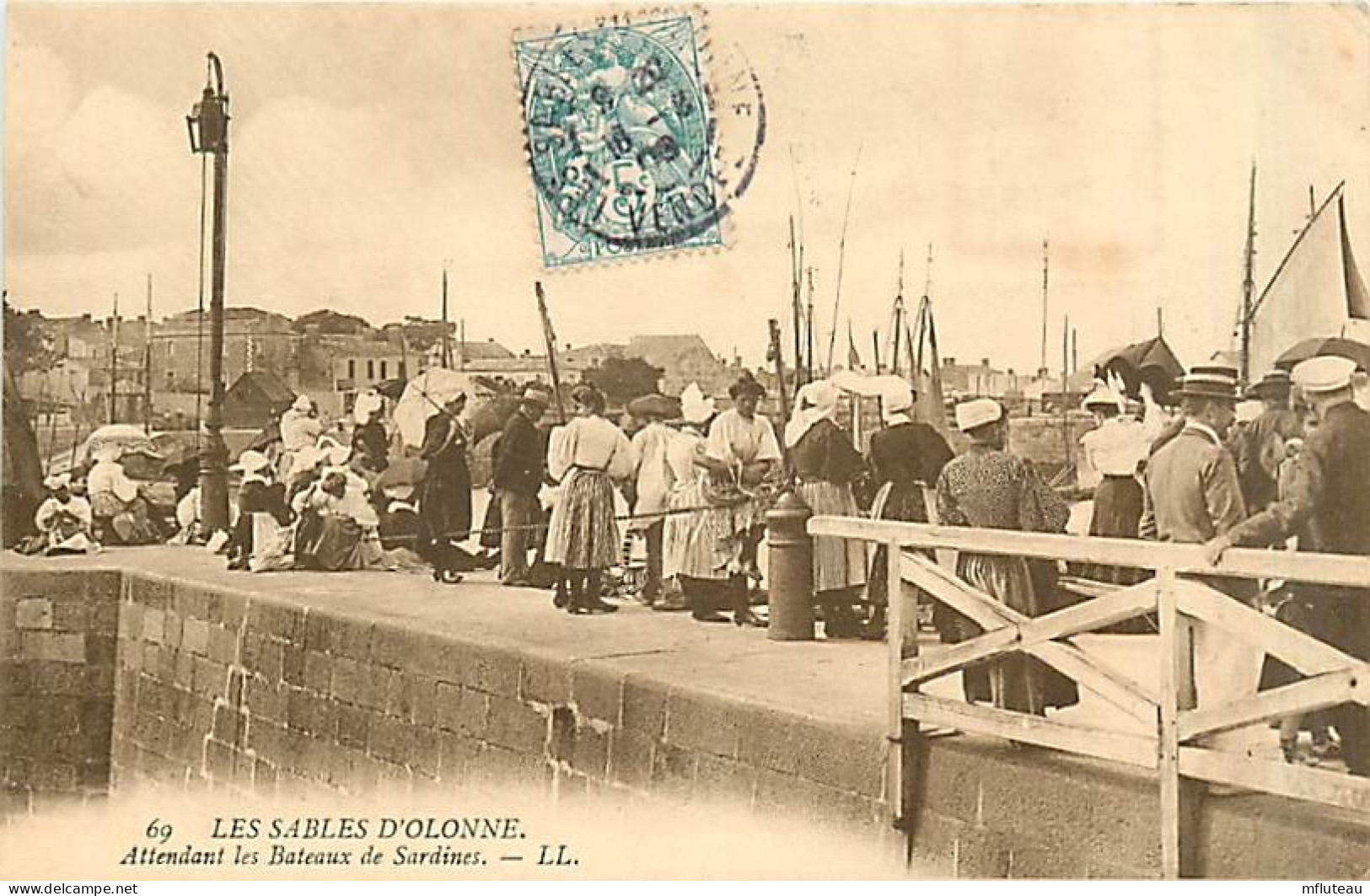 85* LES SABLES D OLONNES En Attendant Sardiniers       MA97,0731 - Sables D'Olonne