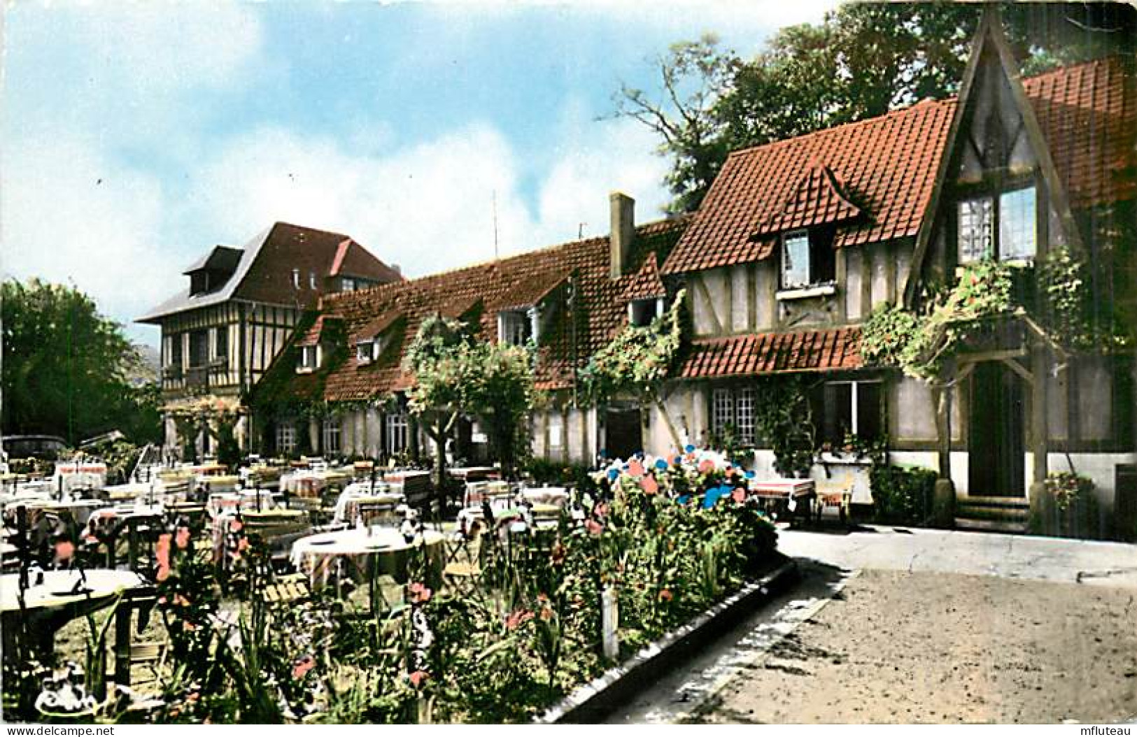 76* MESNIL VAL  Hostellerie Vieille Ferme  (CPSM Petit Format)        MA97,1421 - Autres & Non Classés