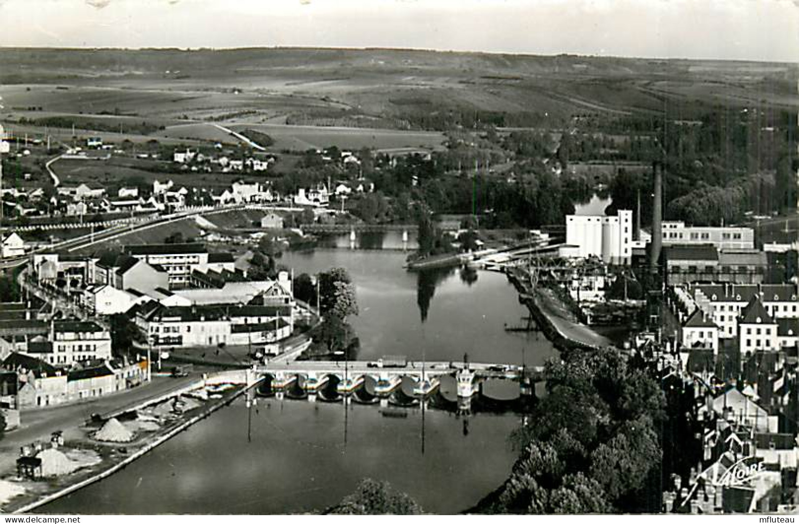 89* AUXERRE  Pont  (CPSM Petit Format)       MA97,1216 - Auxerre