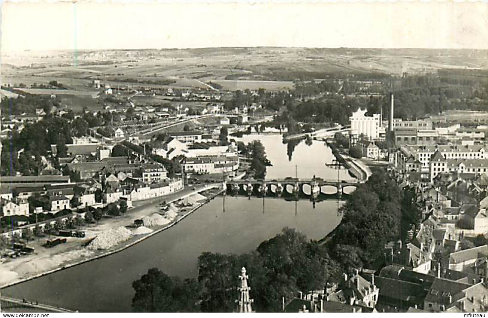 89* AUXERRE  Pont  (CPSM Petit Format)         MA97,1177 - Auxerre