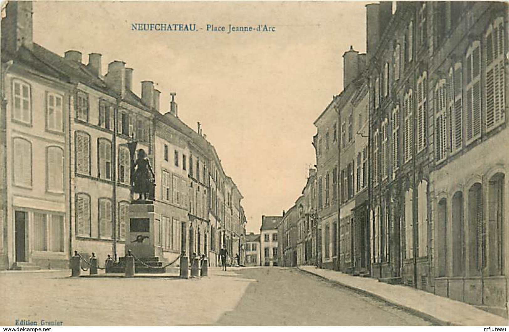88* NEUFCHATEAU  Place Jeanne  D Arc        MA97,1126 - Neufchateau