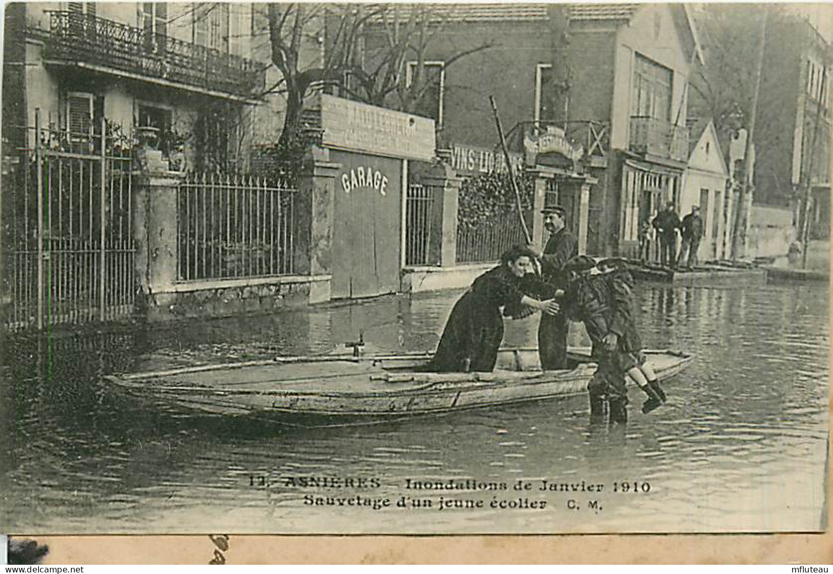 92* ASNIERES Crue 1910  Sauvetage Ecolier            MA98,0341 - Asnieres Sur Seine