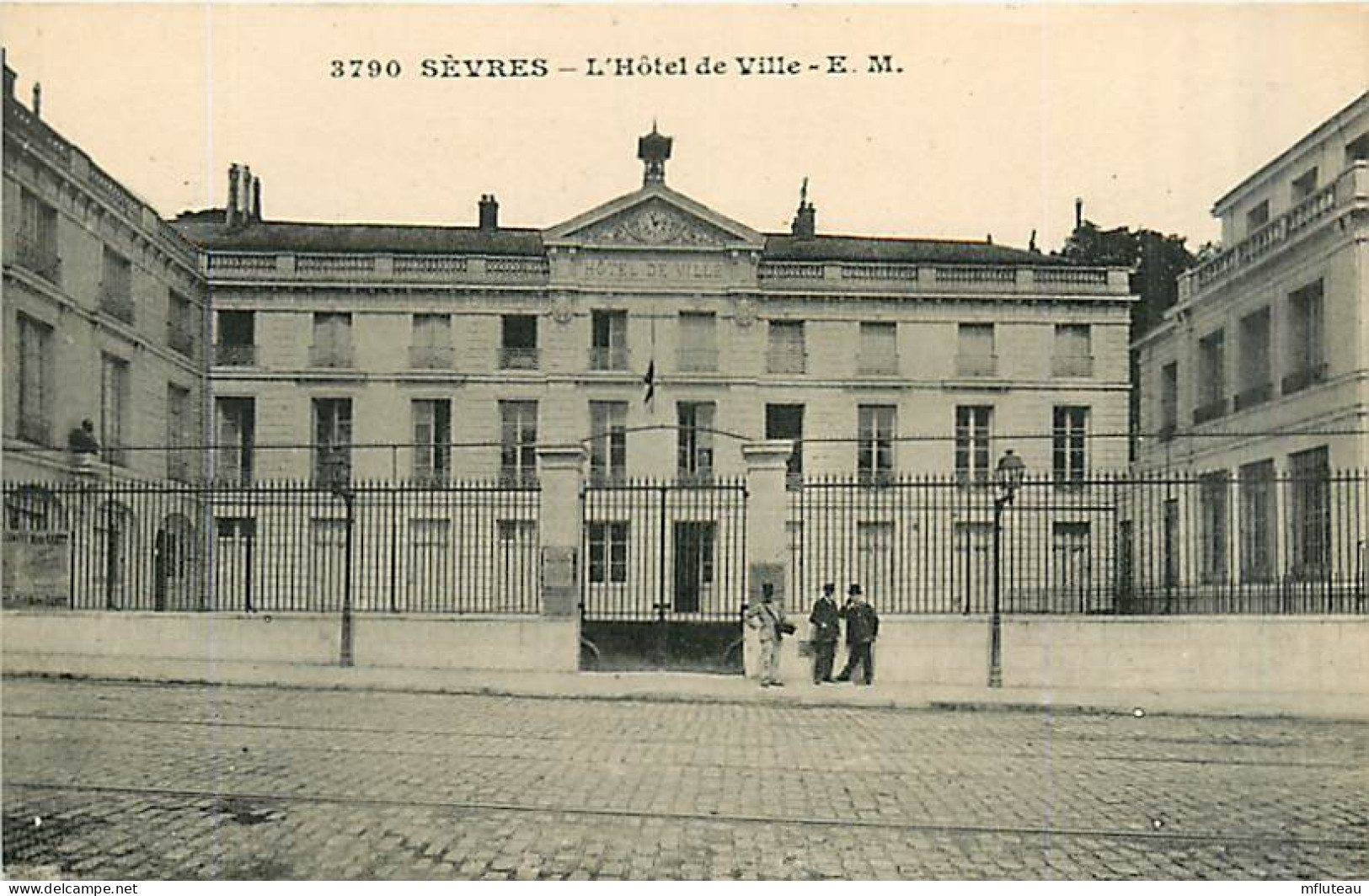 92* SEVRES Mairie             MA98,0229 - Sevres