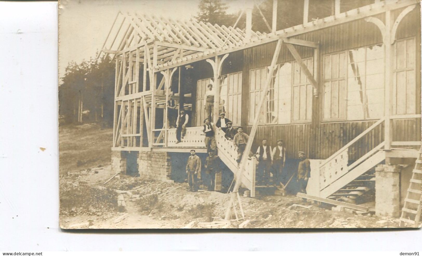 Carte Photo - Construction D'un Chalet  Dans Le Montana - Ed. G. Werro, Photo-Hall, Montana - - Autres & Non Classés