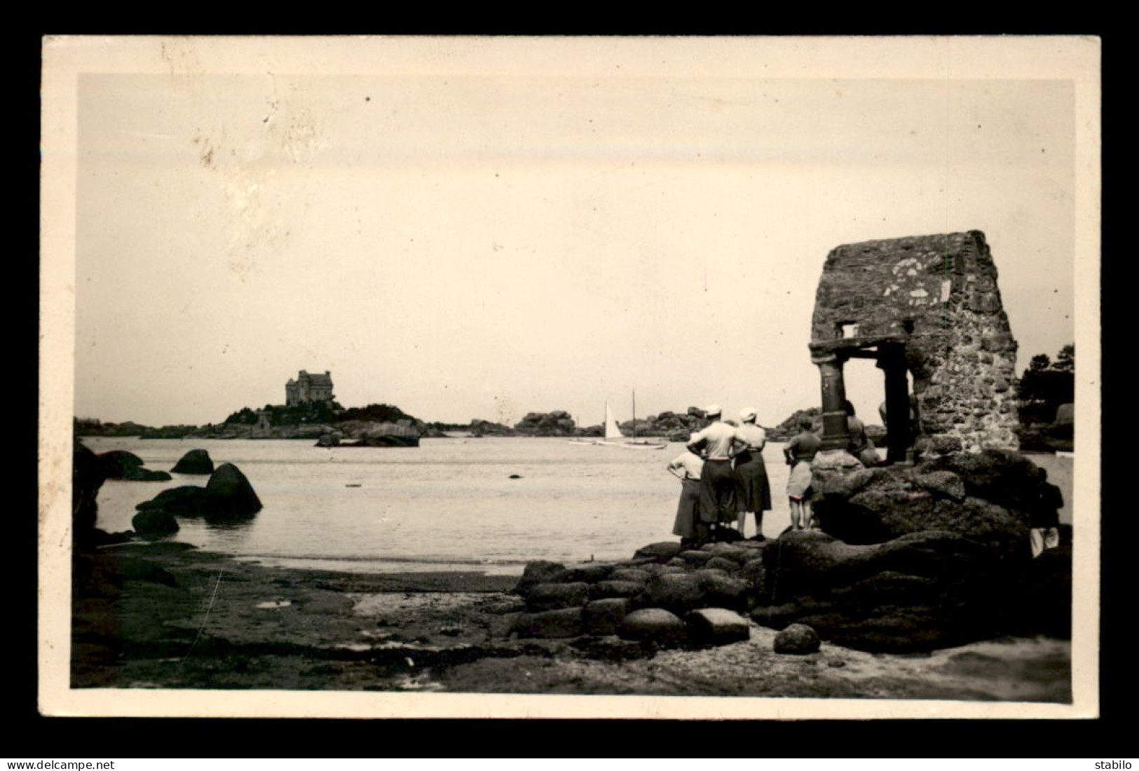 22 - PLOUMANAC'H - ORATOIRE DE ST-GUIREC ET CHATEAU DE COSTAERES - CARTE PHOTO ORIGINALE - Ploumanac'h