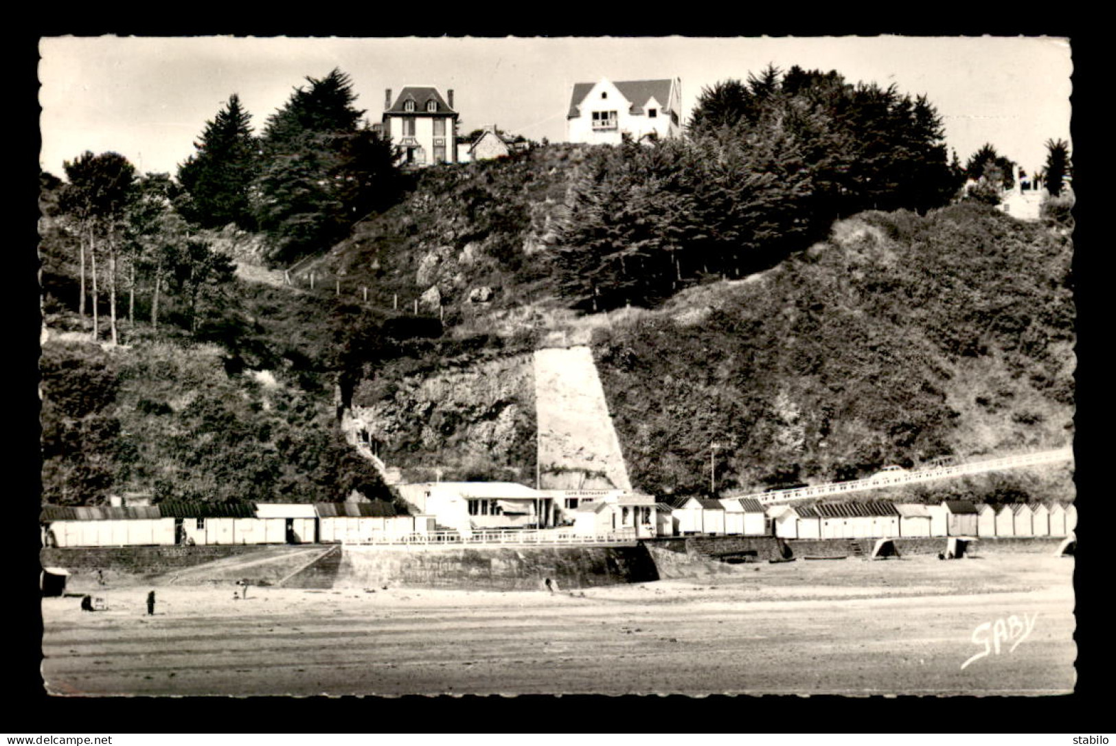 22 - ETABLES-SUR-MER - LA ROTONDE DE LA PLAGE DES GOBELINS - Etables-sur-Mer