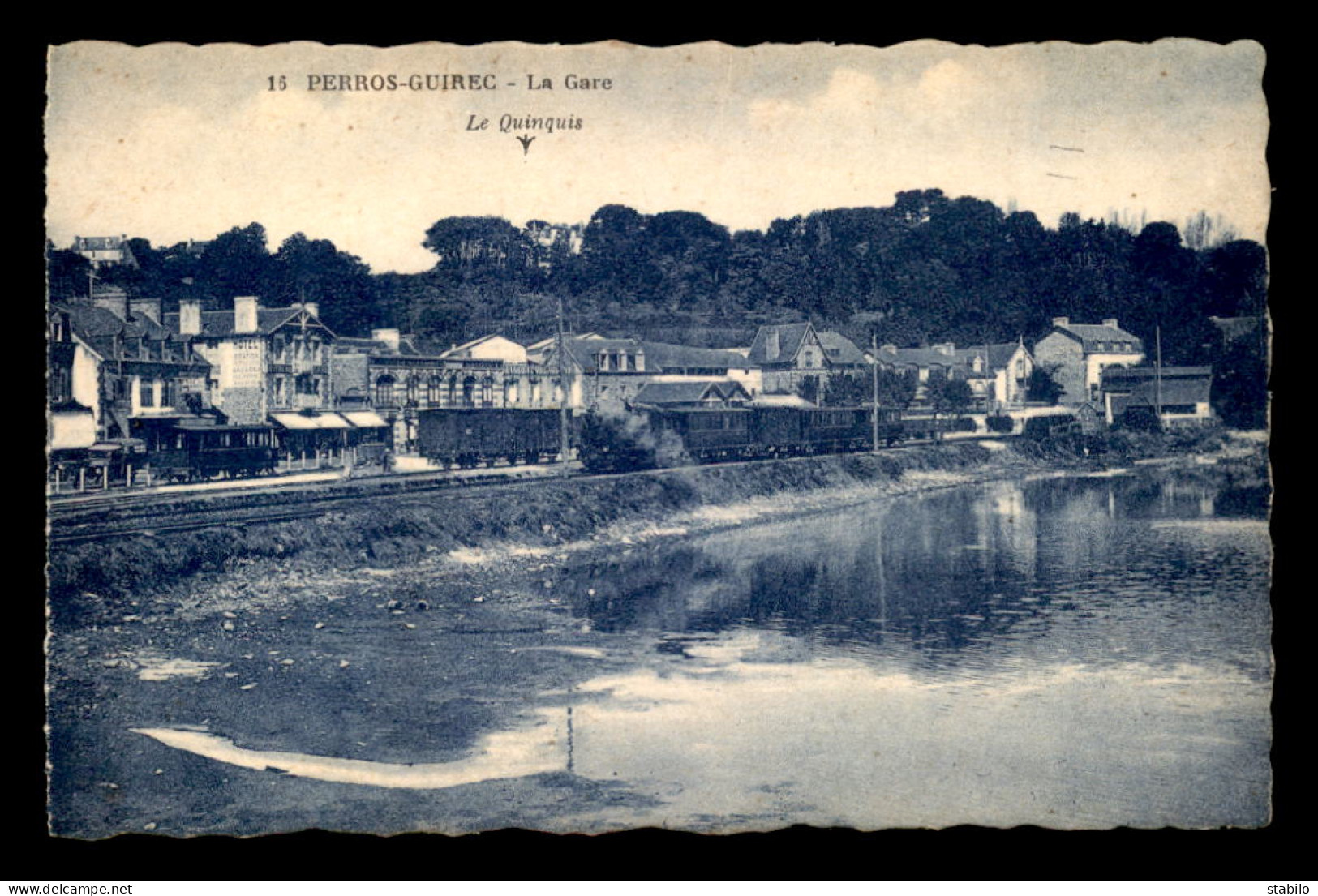 22 - PERROS-GUIREC - TRAINS EN GARE DE CHEMIN DE FER - LE QUINQUIS - Perros-Guirec